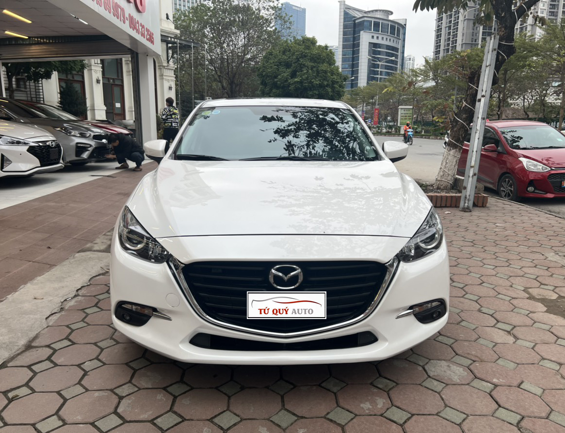 Xe Mazda 3 Sedan 1.5AT 2019 - Trắng