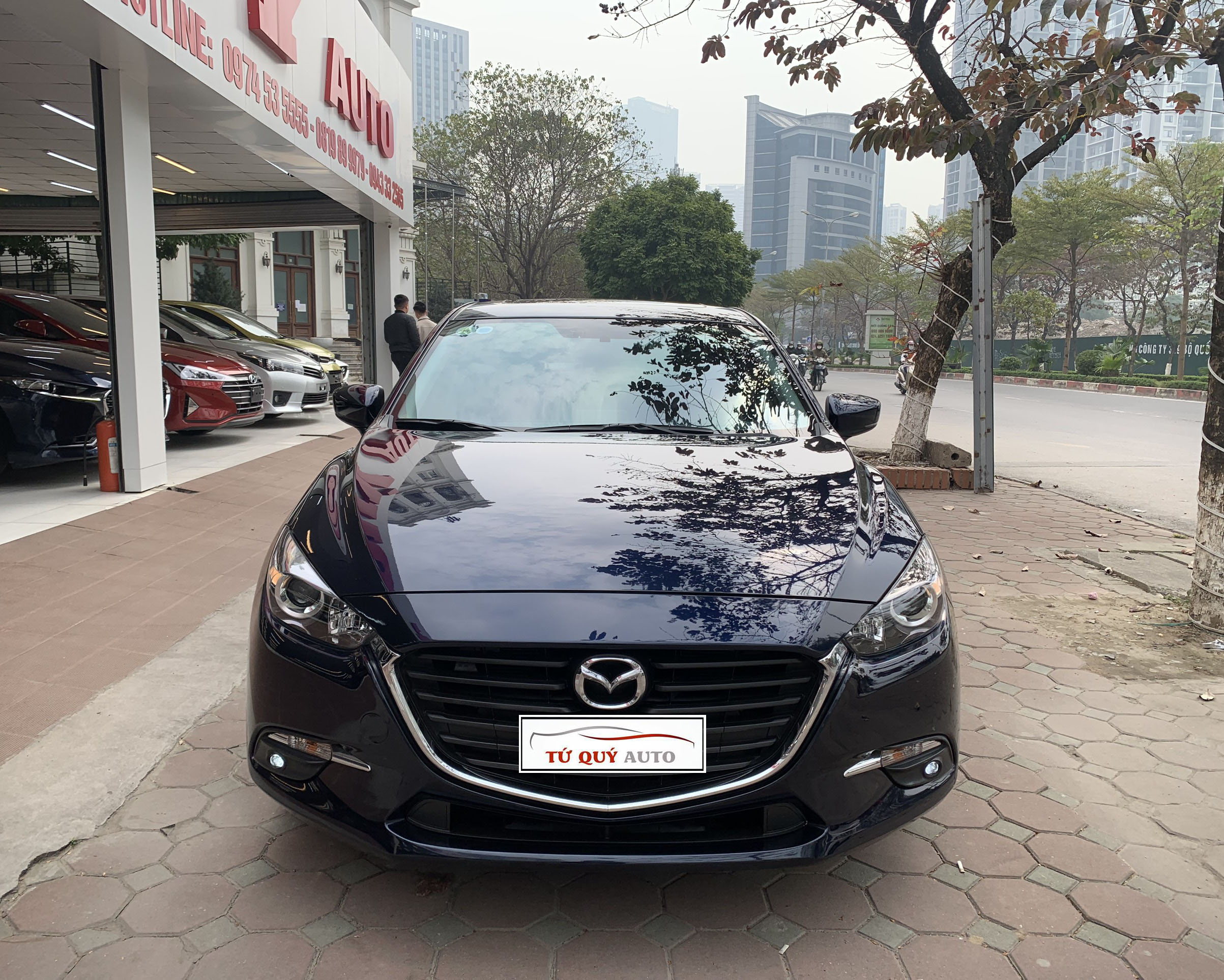 Xe Mazda 3 Sedan 1.5AT 2018 - Xanh Đen