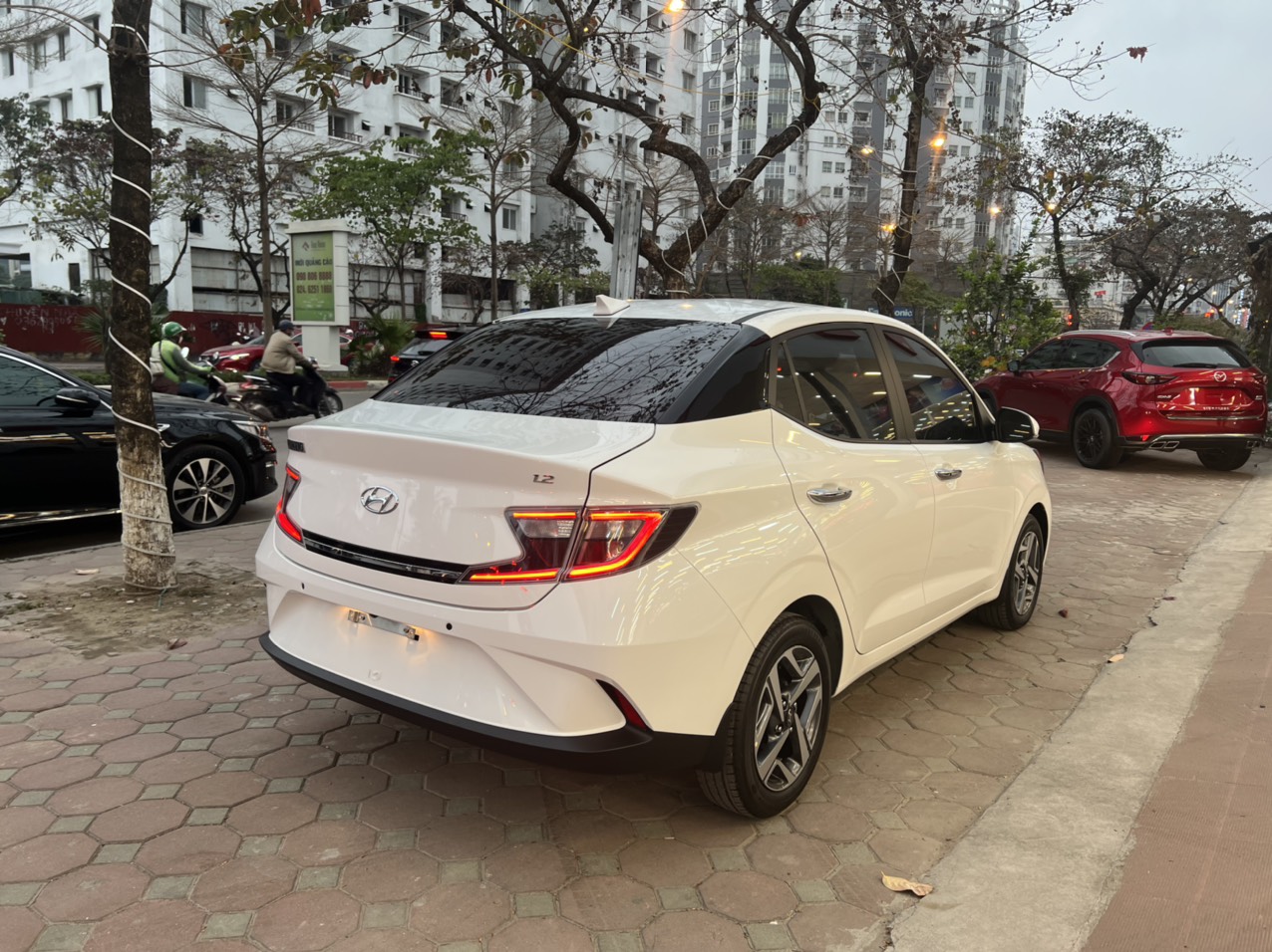 Hyundai i10 Sedan AT 2021 - 6