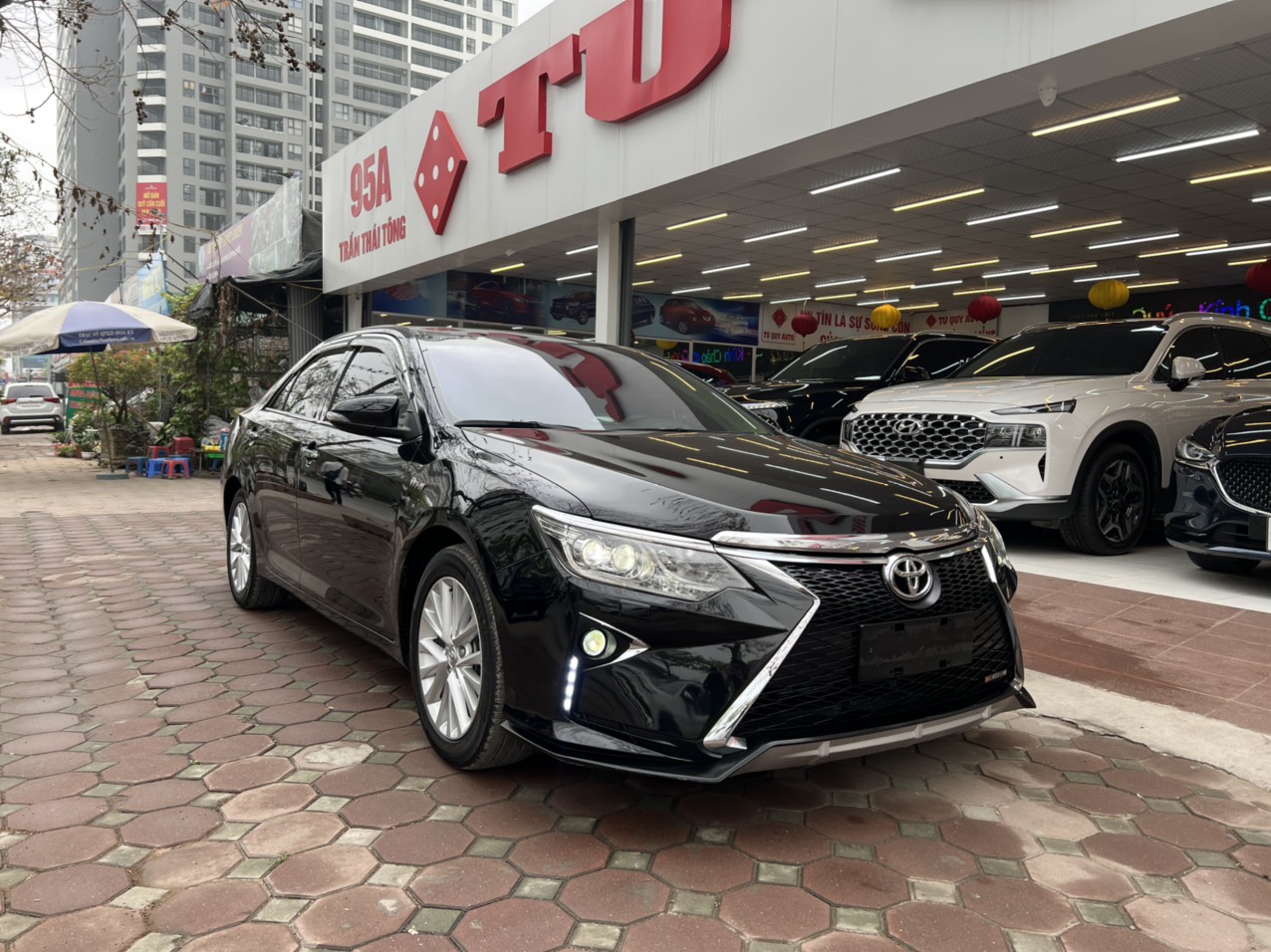 Toyota Camry 2.0E 2017 - 2