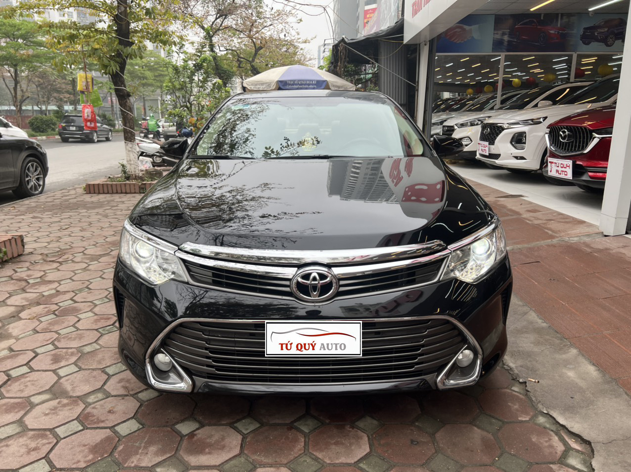 Xe Toyota Camry 2.0E 2016 - Đen