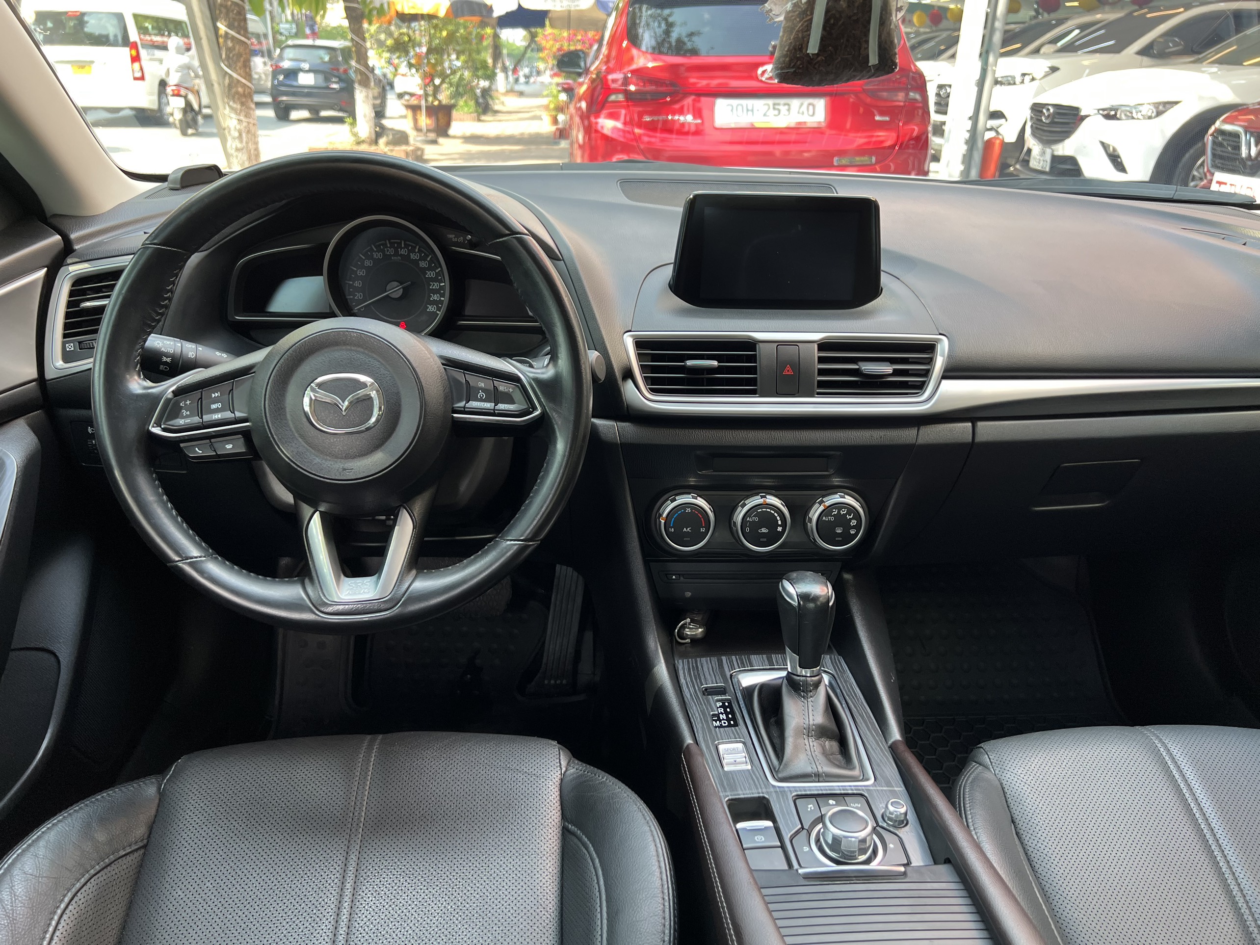 Mazda 3 Sedan 2018 - 8