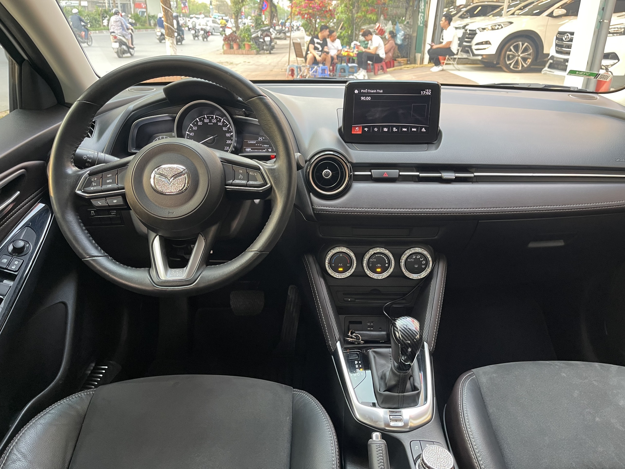 Mazda 2 Sedan 2019 - 8