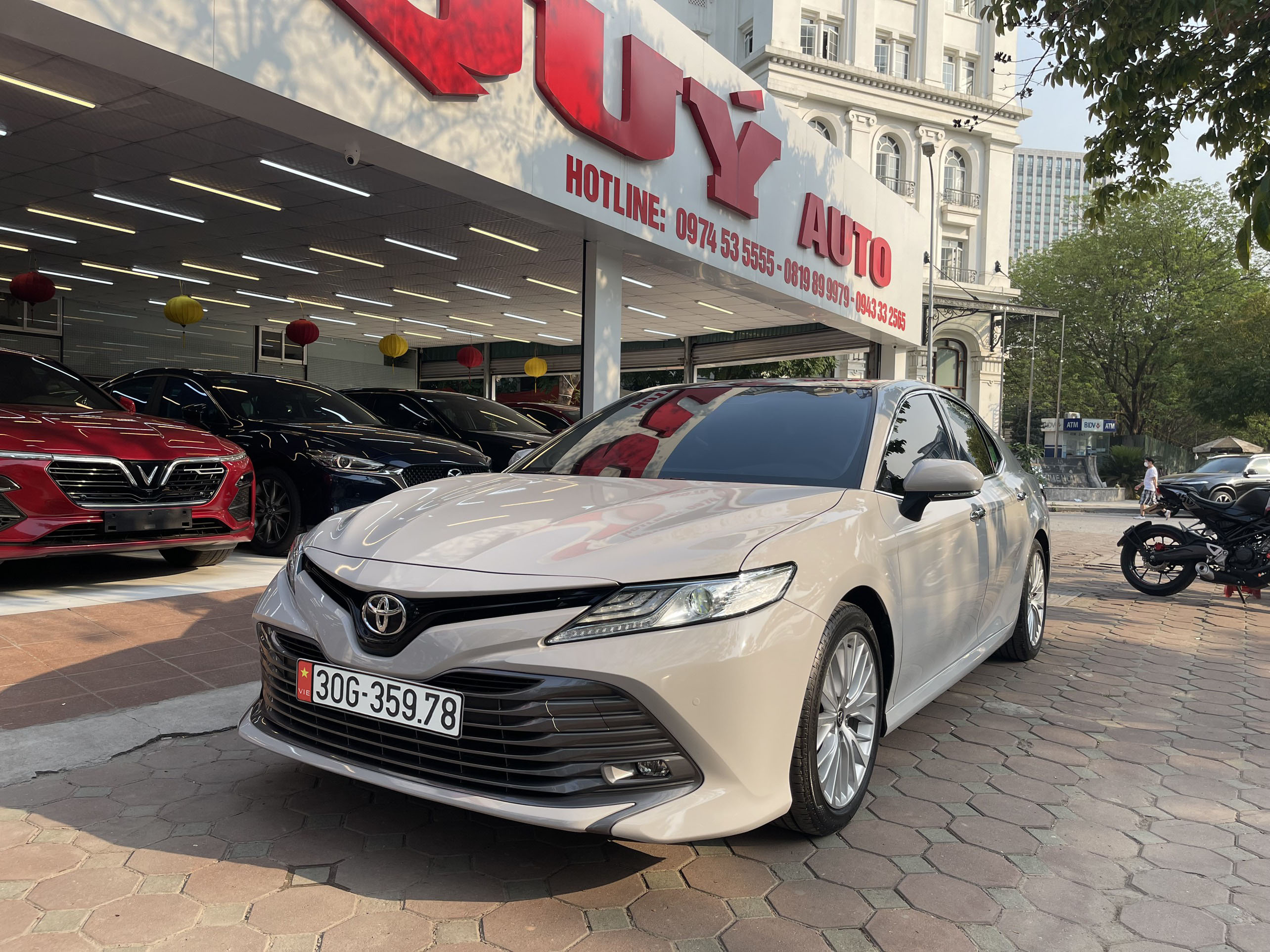 Toyota Camry 2.5Q 2020 - 2