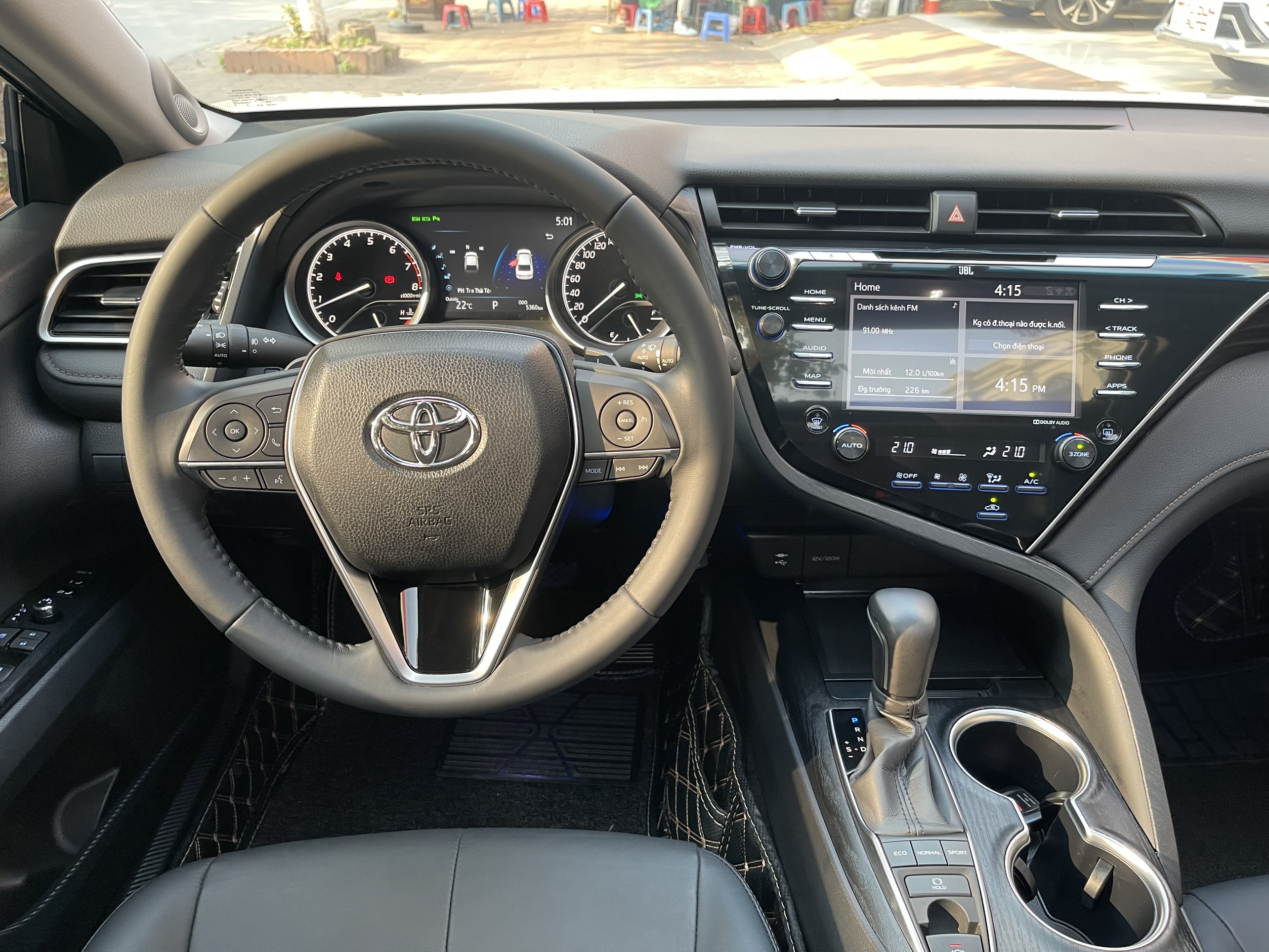 Toyota Camry 2.5Q 2020 - 8