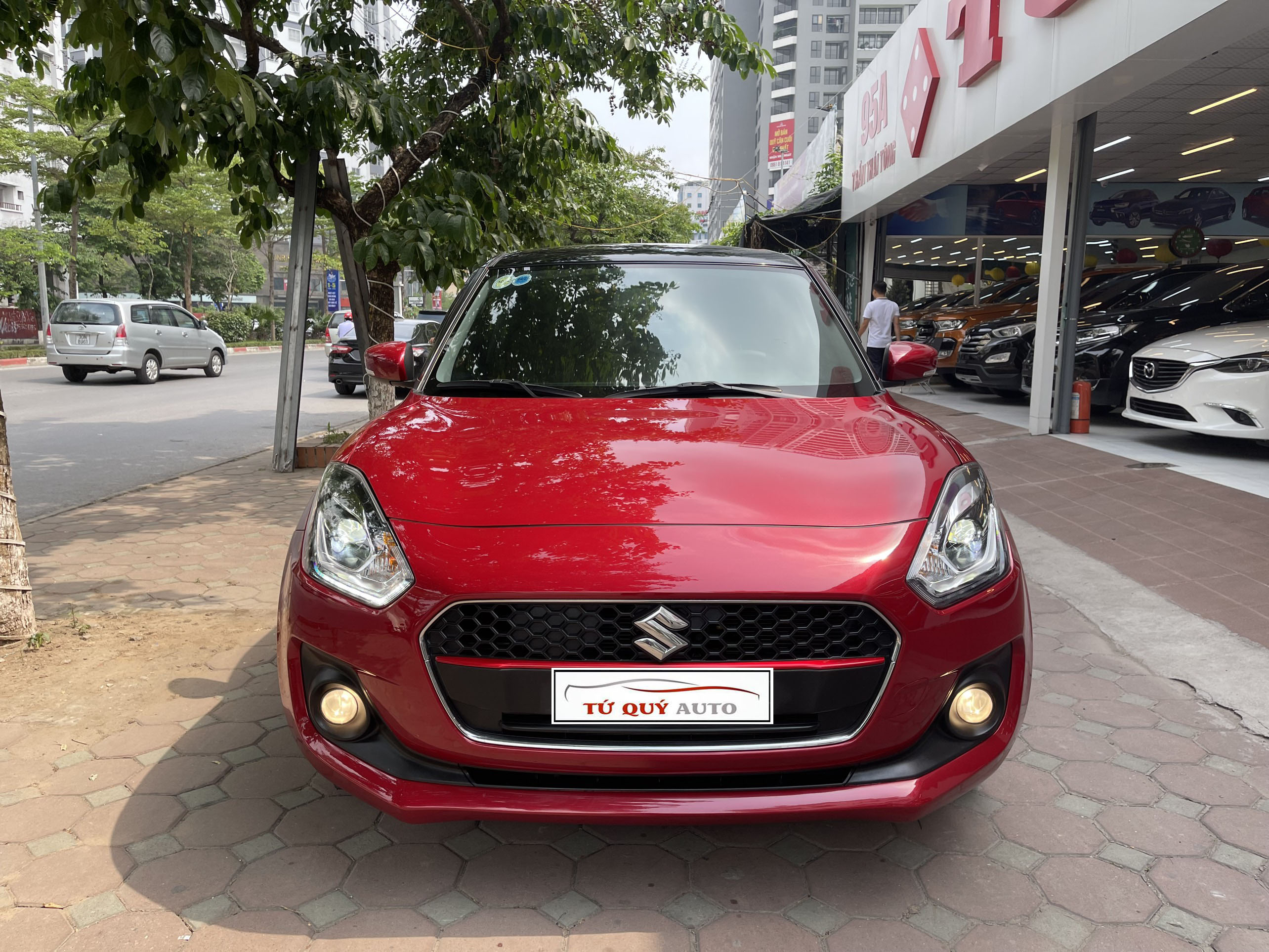 Xe Suzuki Swift GLX 1.2AT 2019 - Đỏ