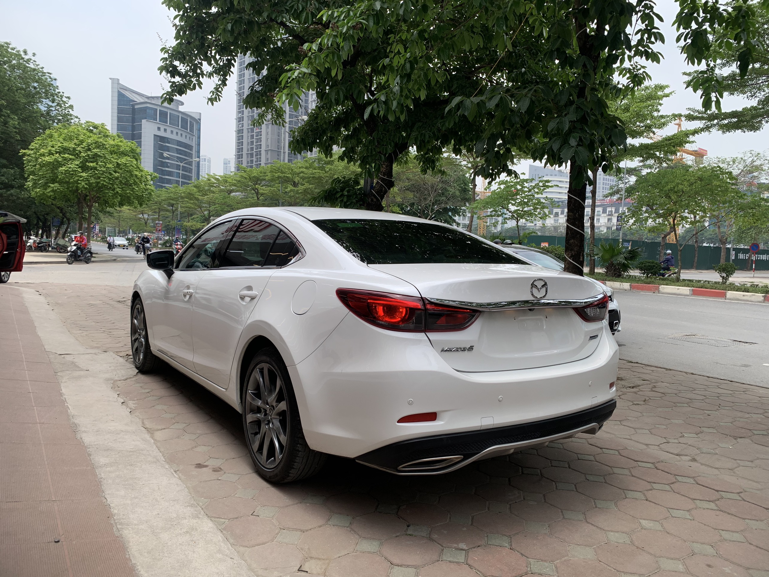 Mazda 6 2.5AT 2017 - 6