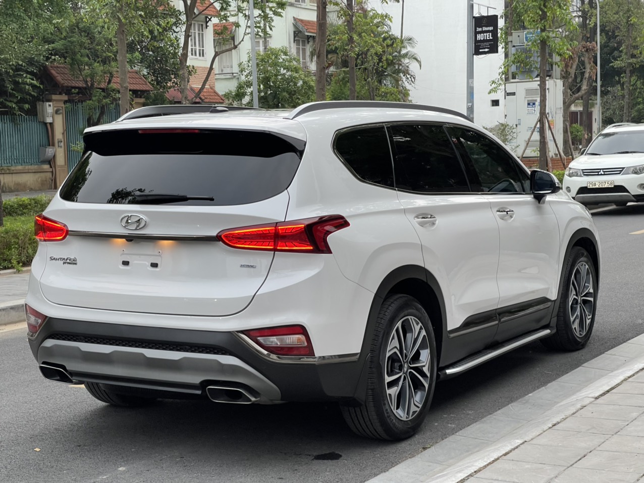 Hyundai SantaFe Pre 2.4AT 2020 - 5