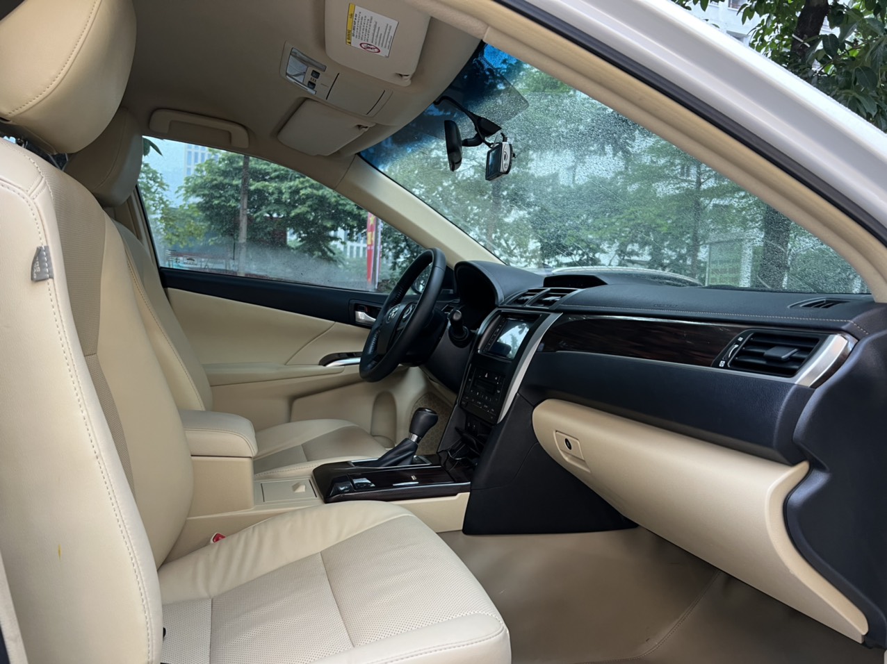 Toyota Camry 2.0E 2018 - 10