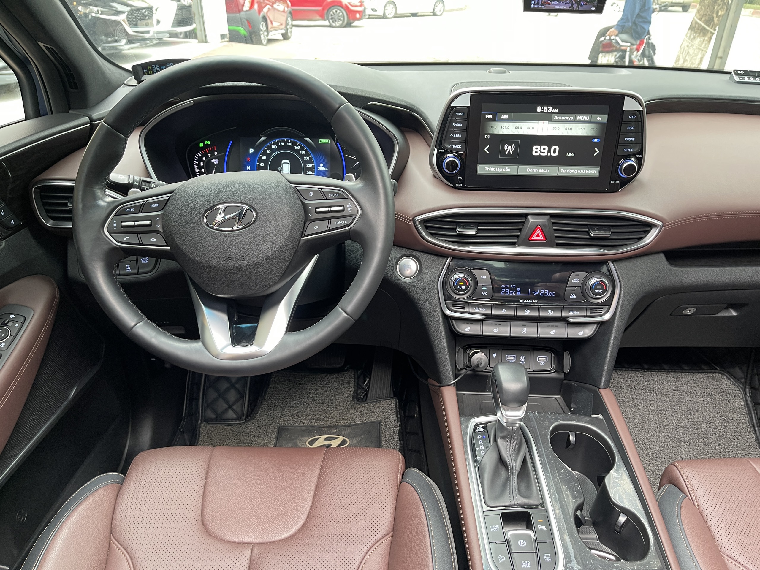 Hyundai SantaFe Pre 2.4AT 2020 - 8