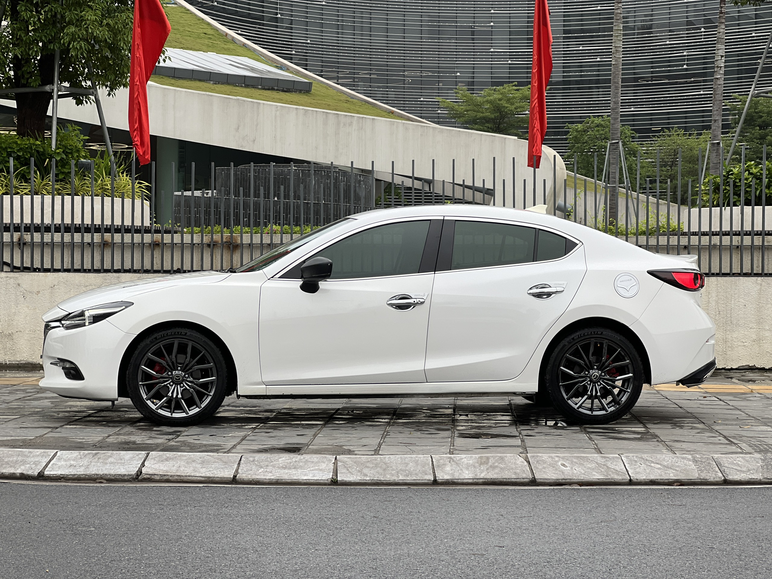 Mazda 3 Sedan 2.0AT 2019 - 3