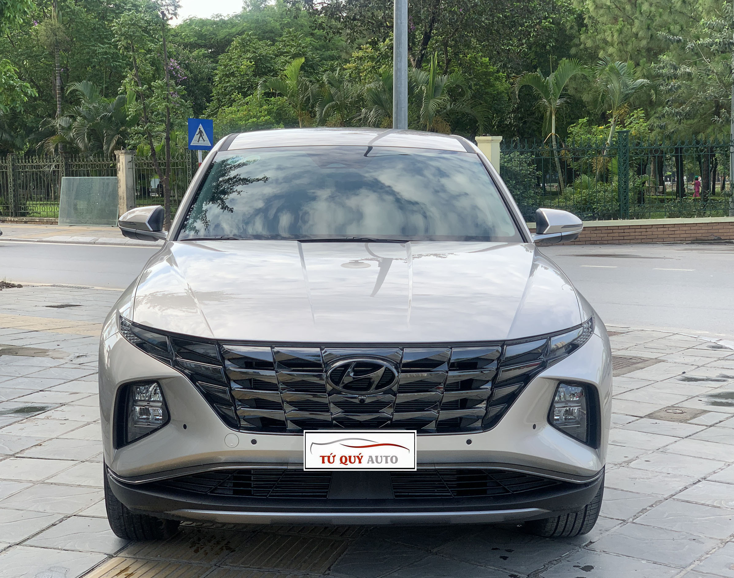 Xe Hyundai Tucson 2.0 ATH 2022 - Vàng Cát