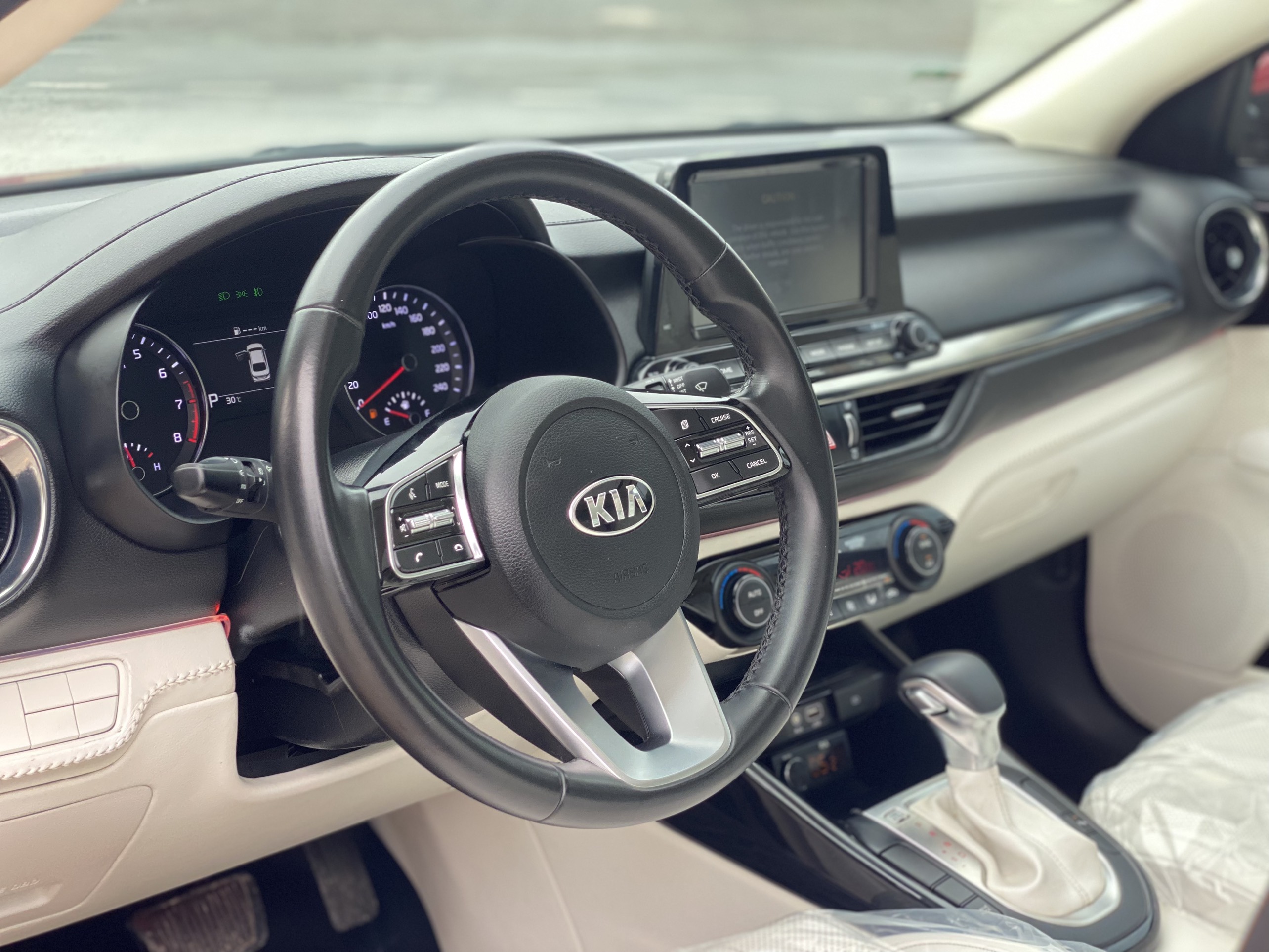 Kia Cerato Luxury 2019 - 10