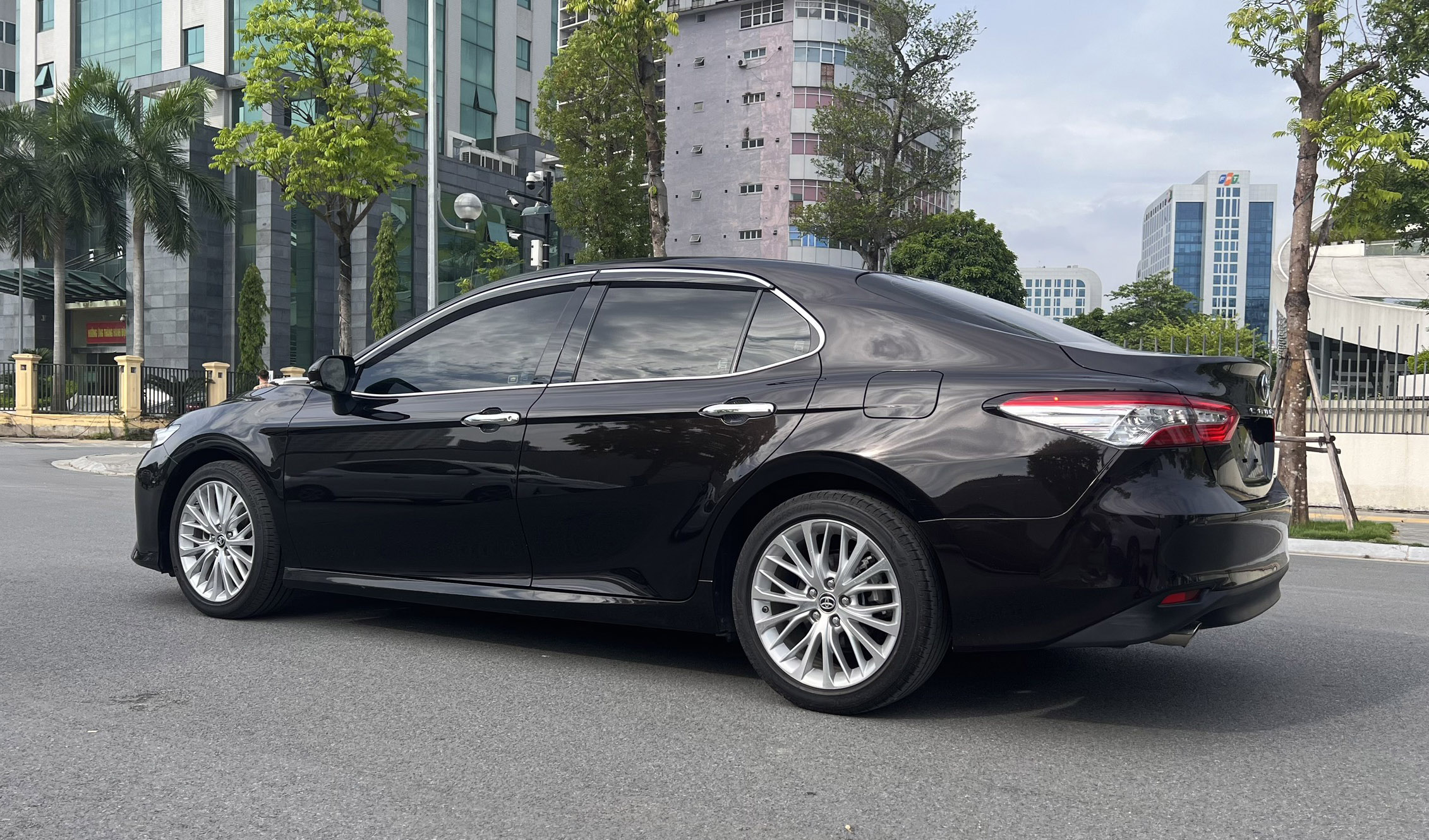 Toyota Camry 2.5Q 2019 - 4