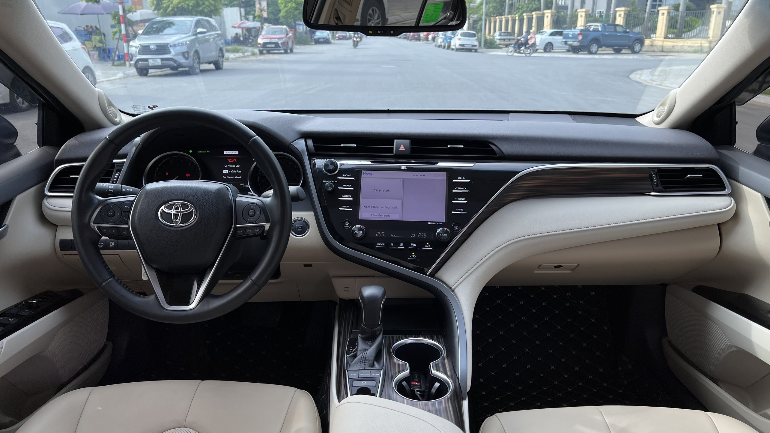 Toyota Camry 2.5Q 2019 - 8