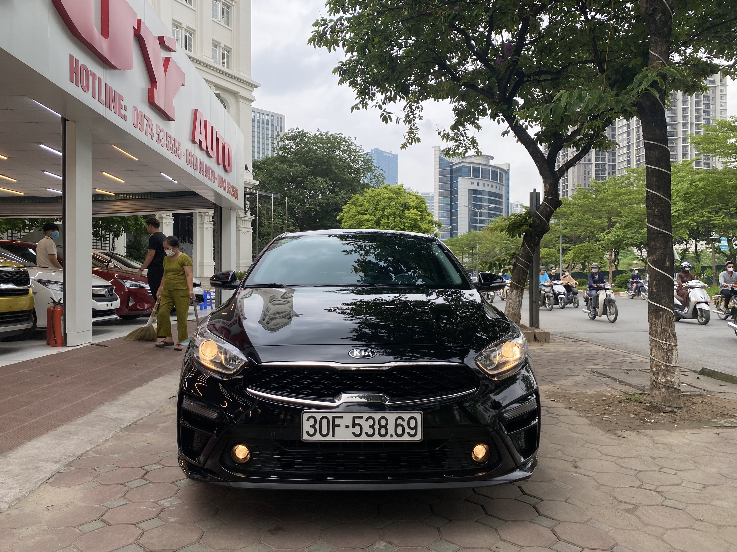 Xe Kia Cerato Luxury 1.6AT 2018 - Đen