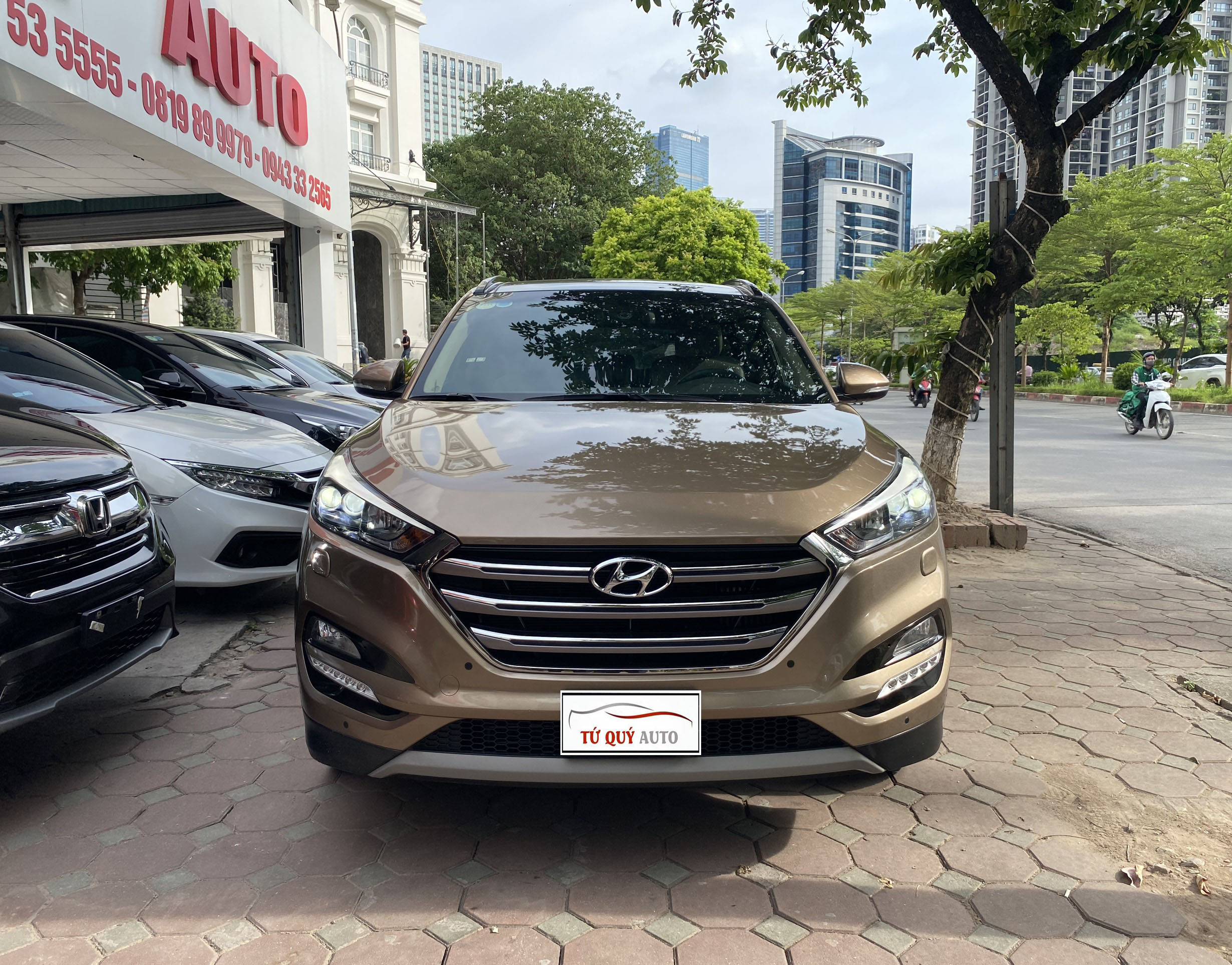 Xe Hyundai Tucson 1.6 Turbo 2019 - Vàng Cát