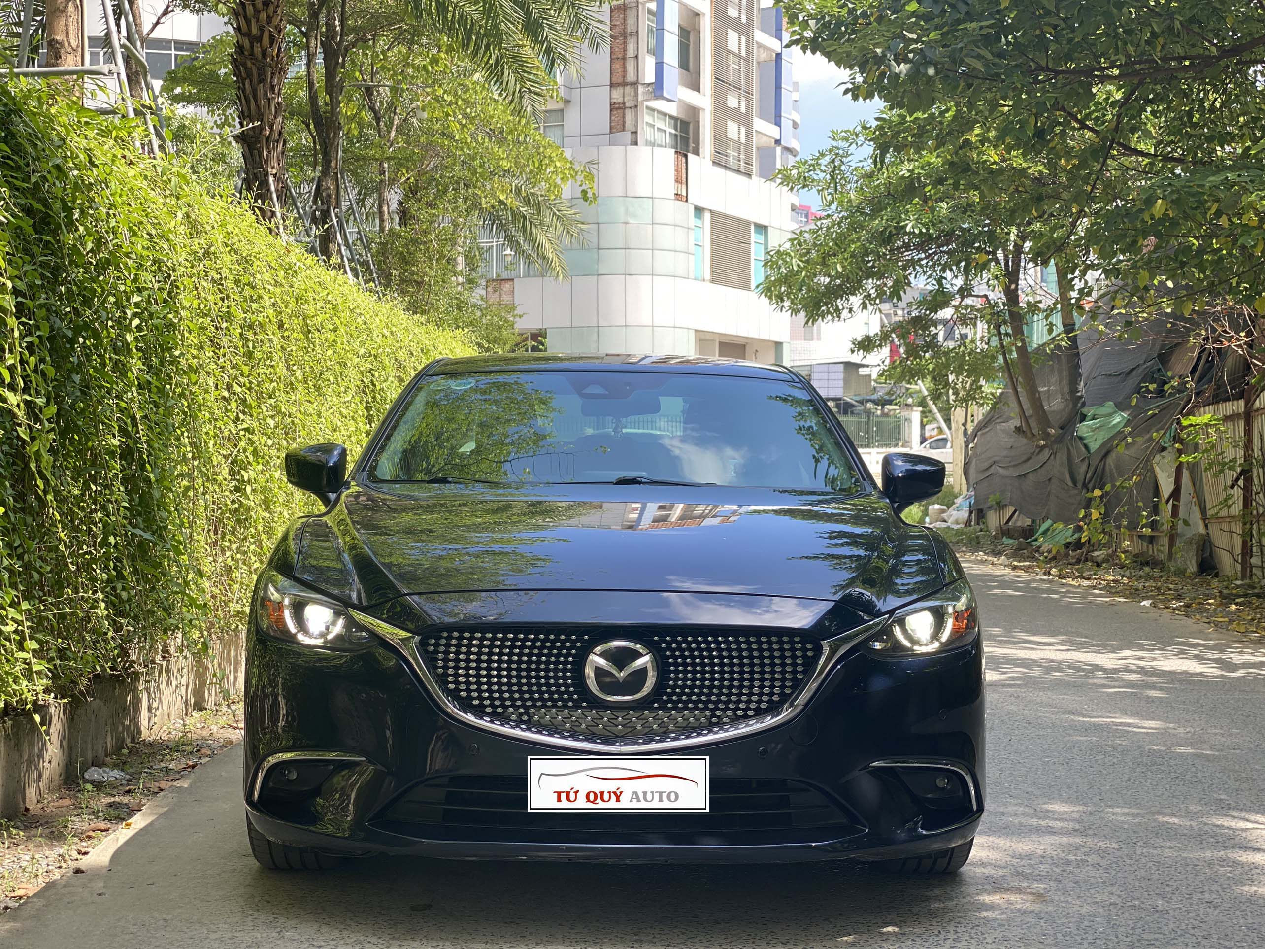 Xe Mazda 6 Premium 2.0AT 2018 - Xanh Đen