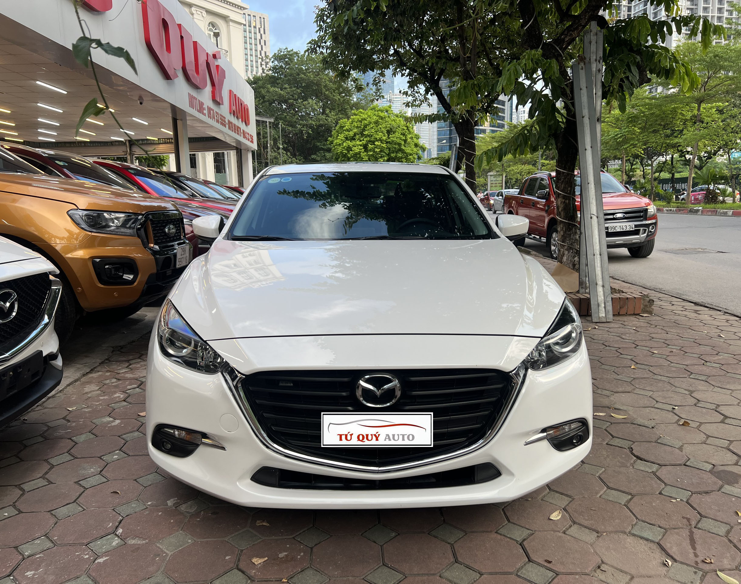 Xe Mazda 3 Sedan 1.5AT 2018 - Trắng