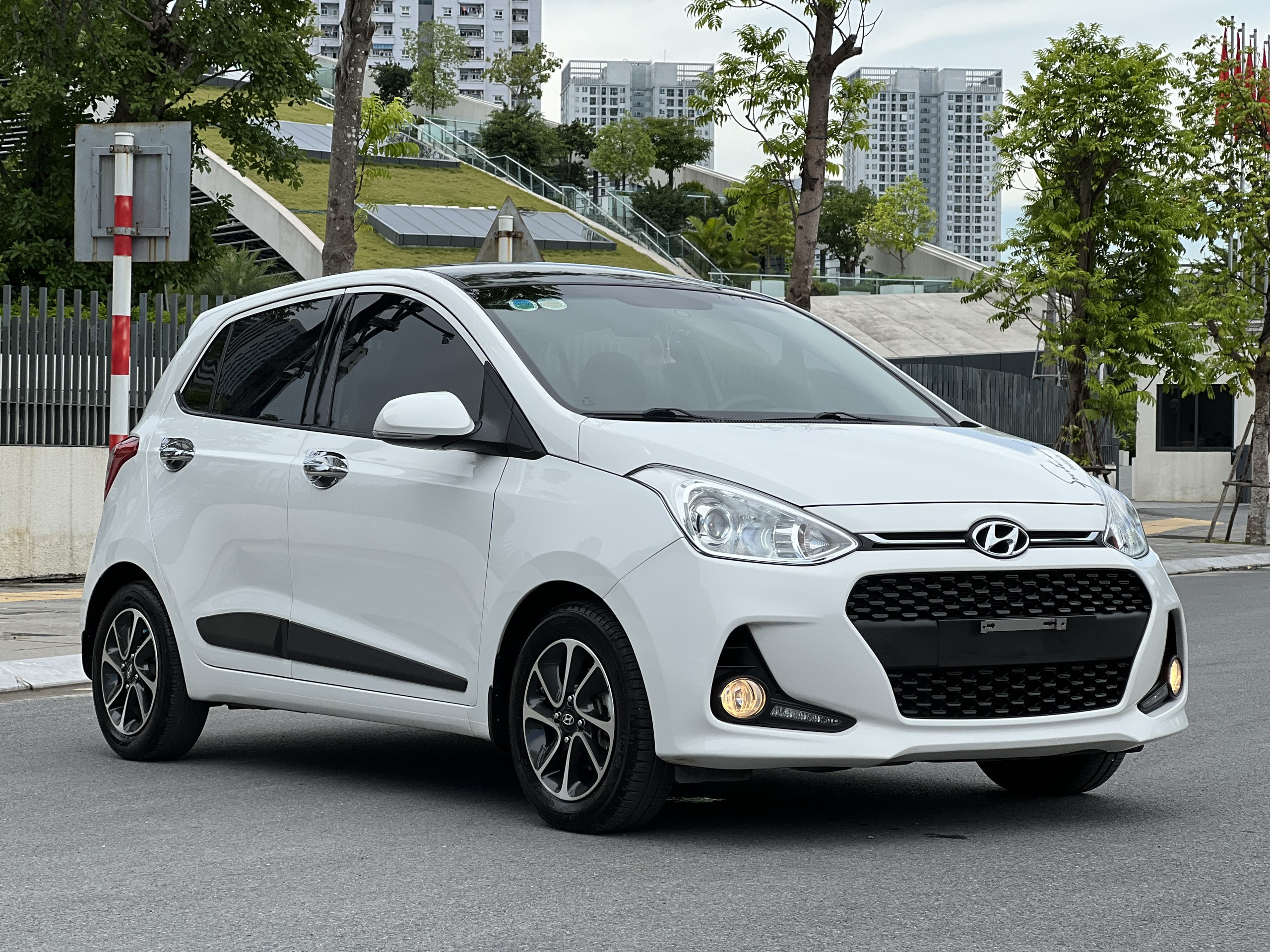 Hyundai i10 HB 1.2AT 2018 - 2