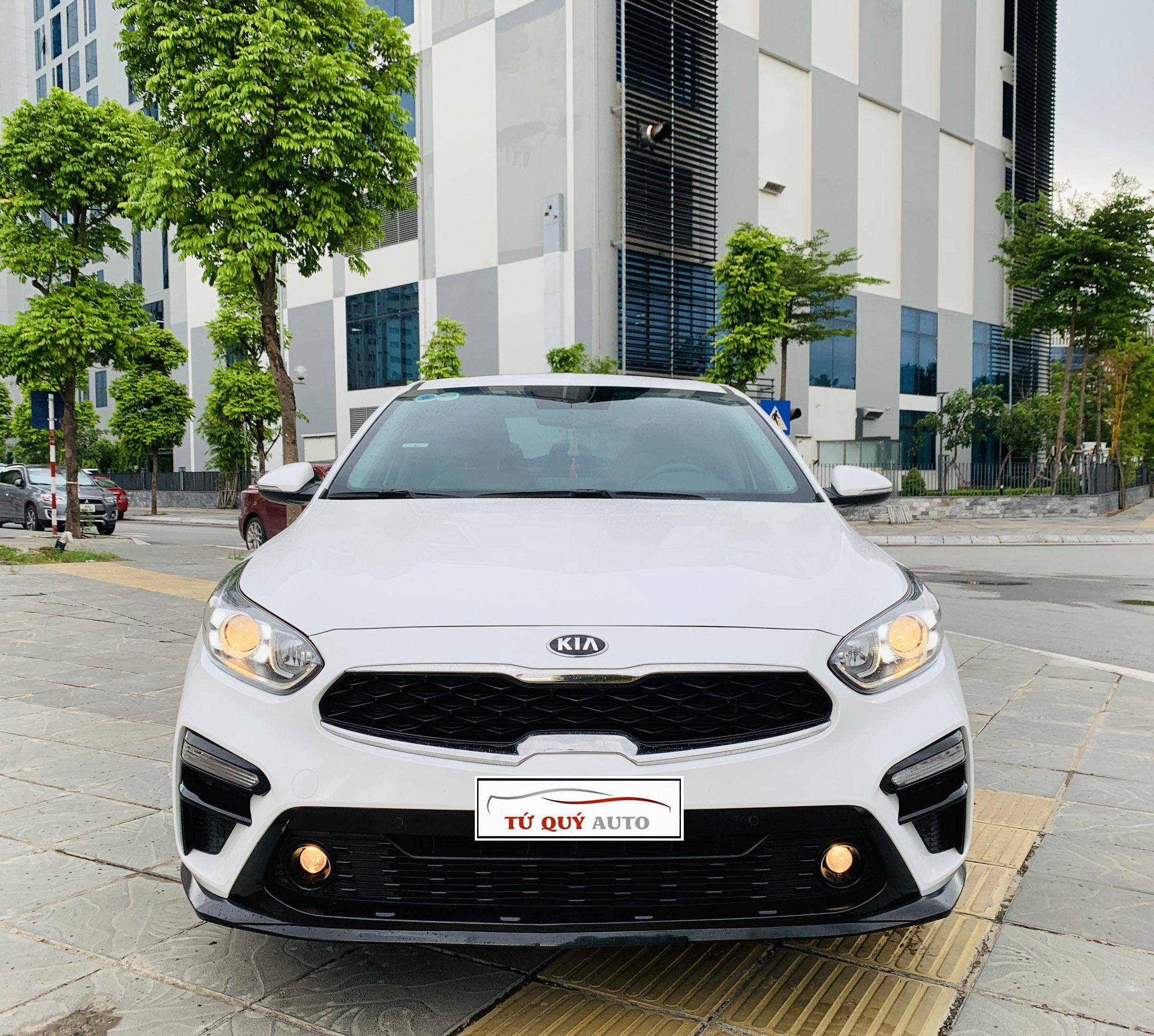 Xe Kia Cerato Luxury 1.6AT 2019 - Trắng