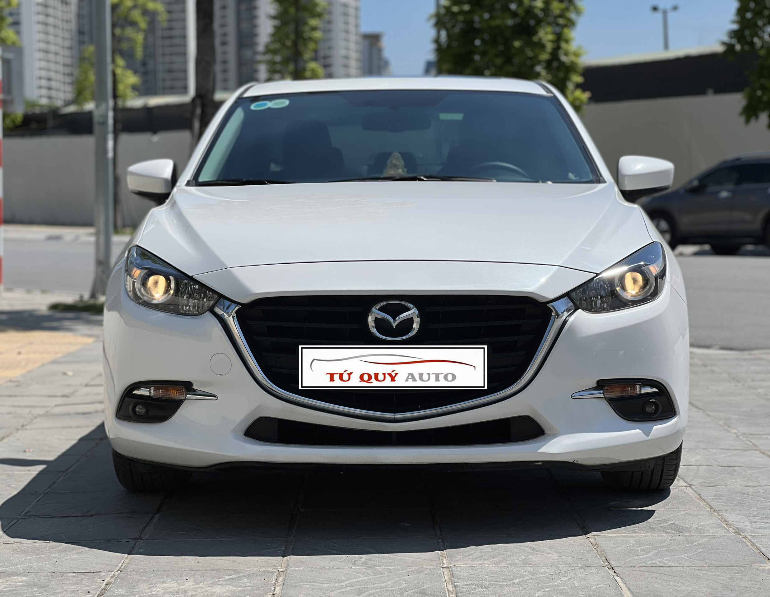 Xe Mazda 3 Sedan 1.5AT 2019 - Trắng