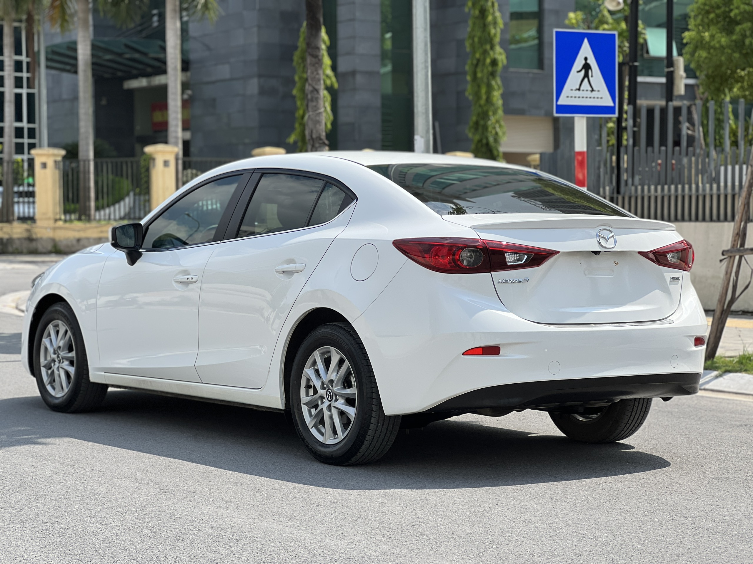 Mazda 3 Sedan FL 2017 - 4