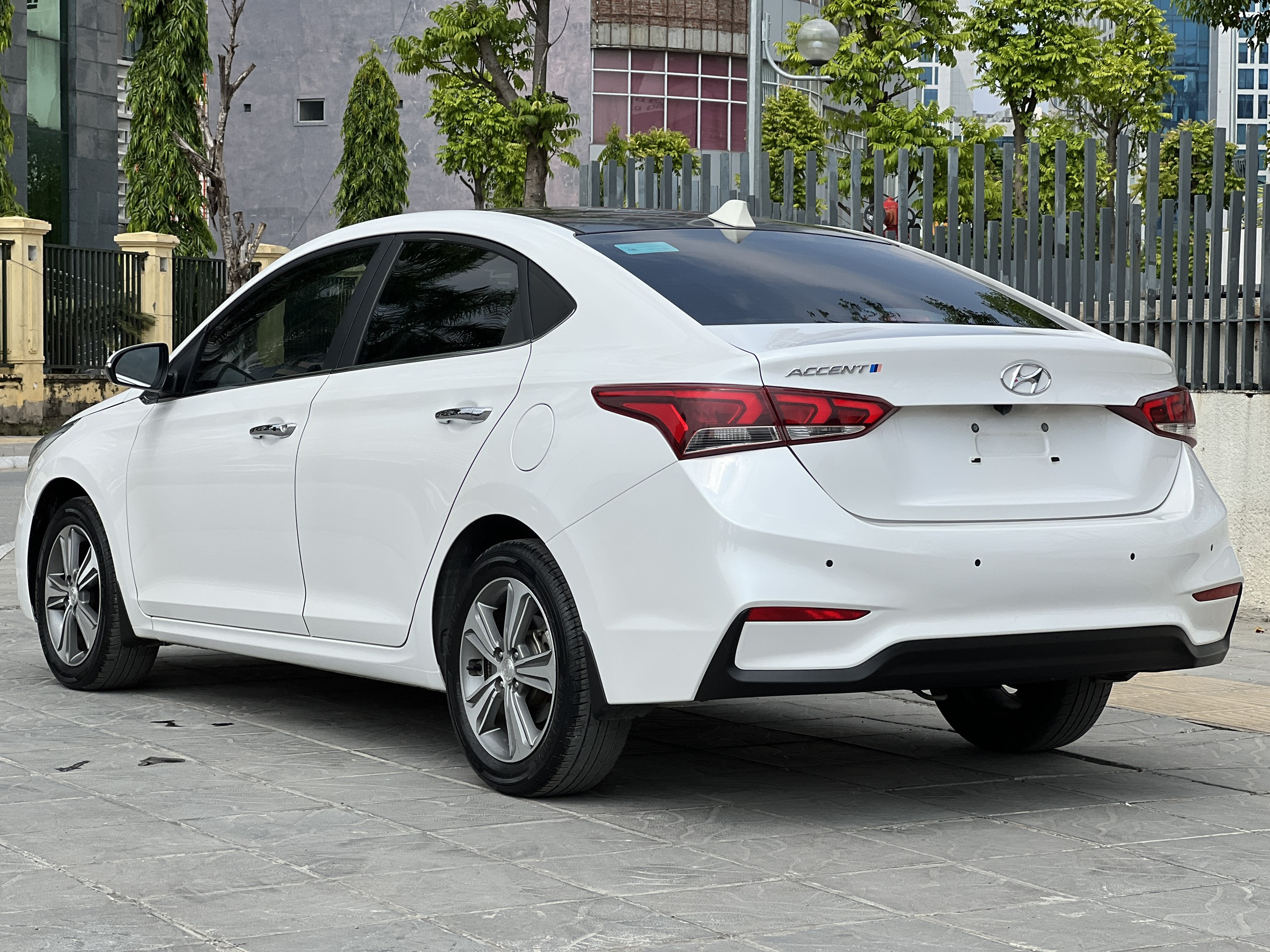 Hyundai Accent 1.4ATH 2018 - 3