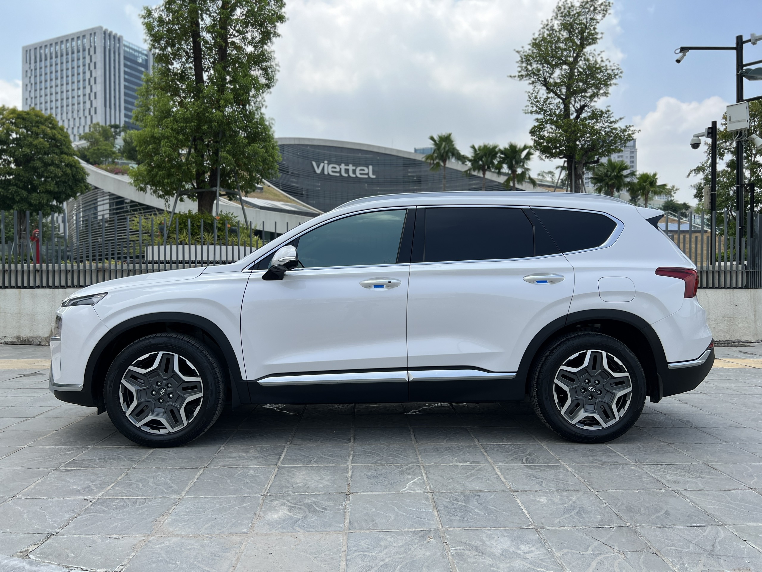 Hyundai SantaFe Pre 2.5AT 2021 - 3