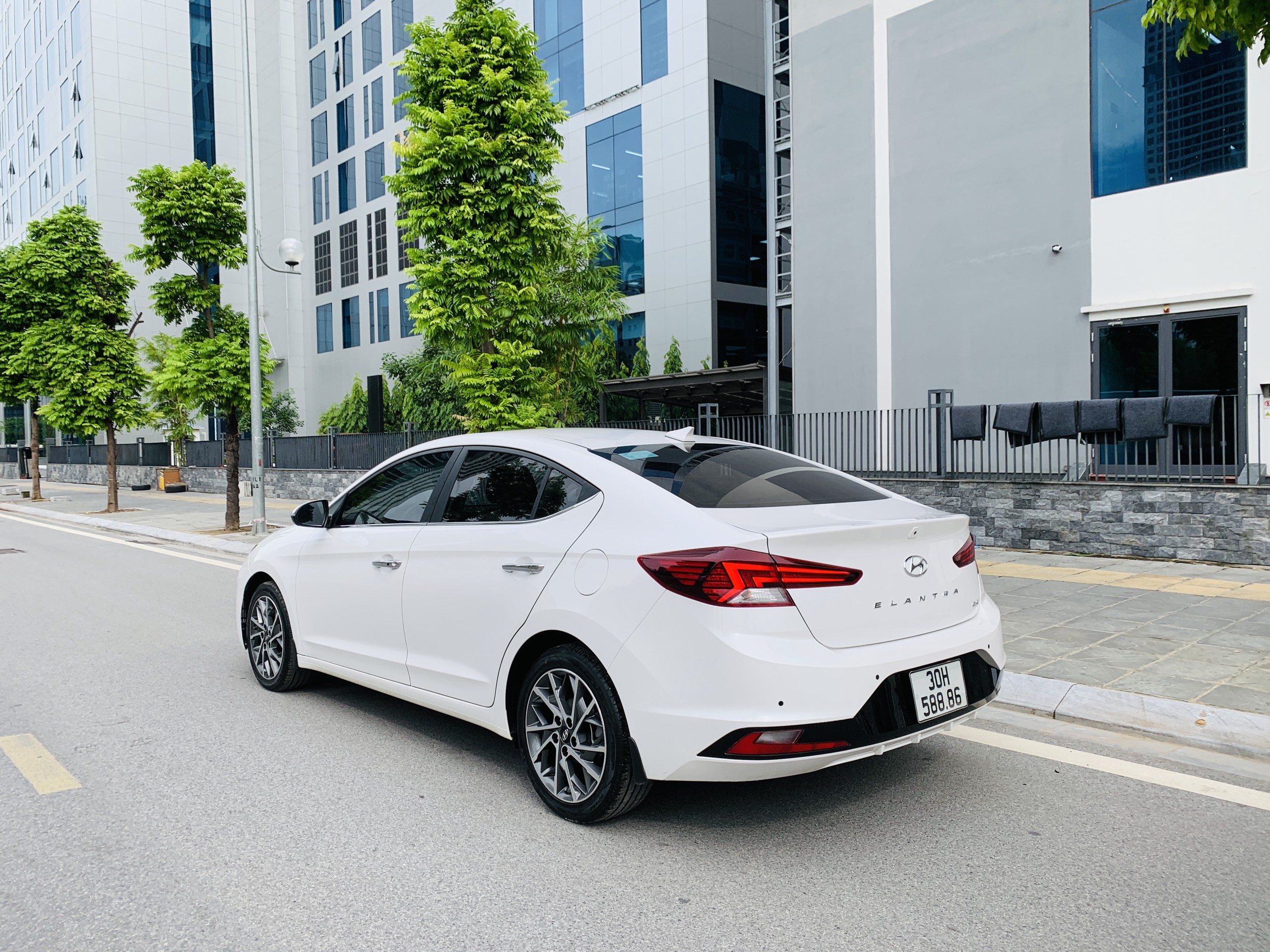 Hyundai Elantra 2.0AT 2019 - 4