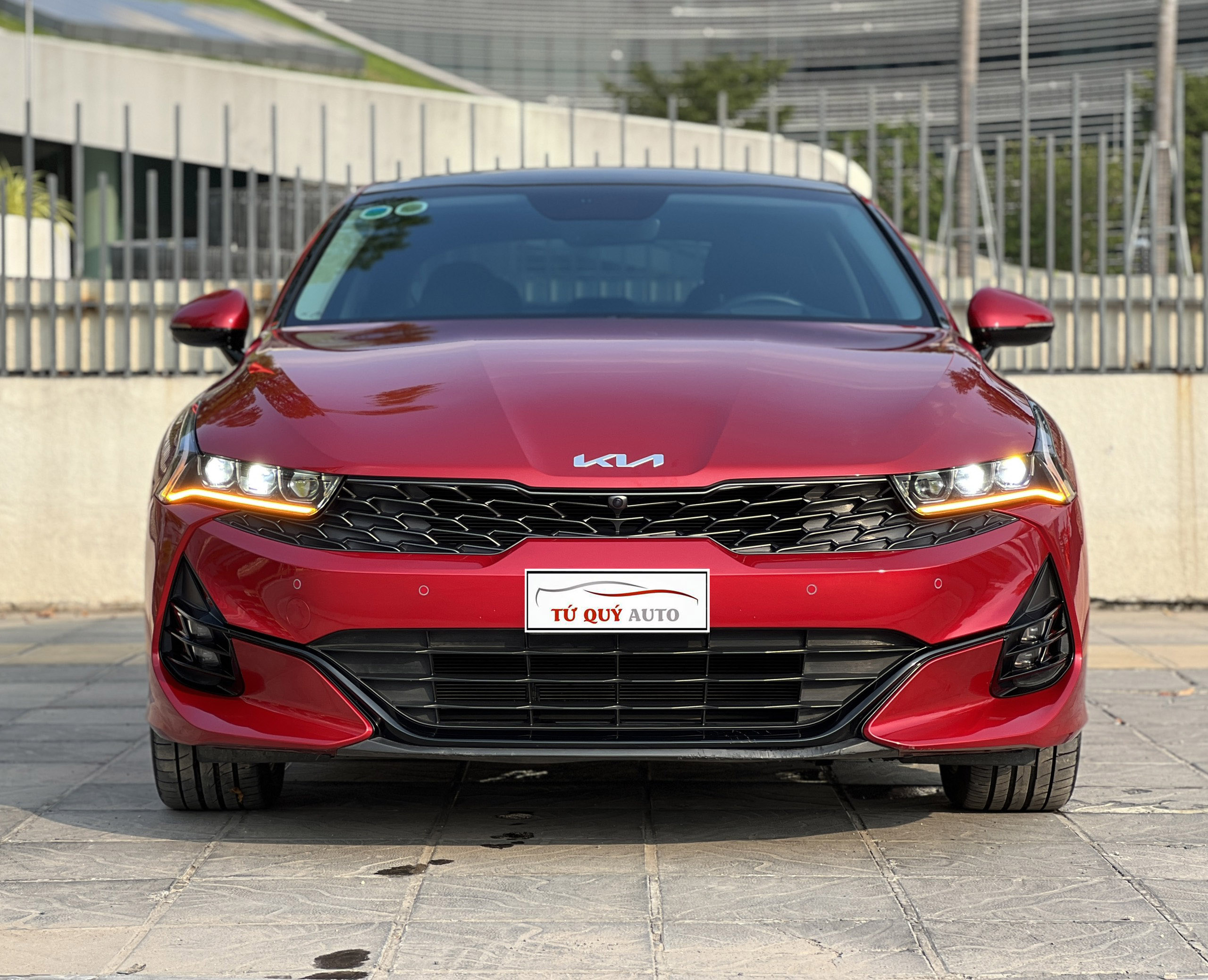 Xe Kia K5 Premium 2.0AT 2022 - Đỏ