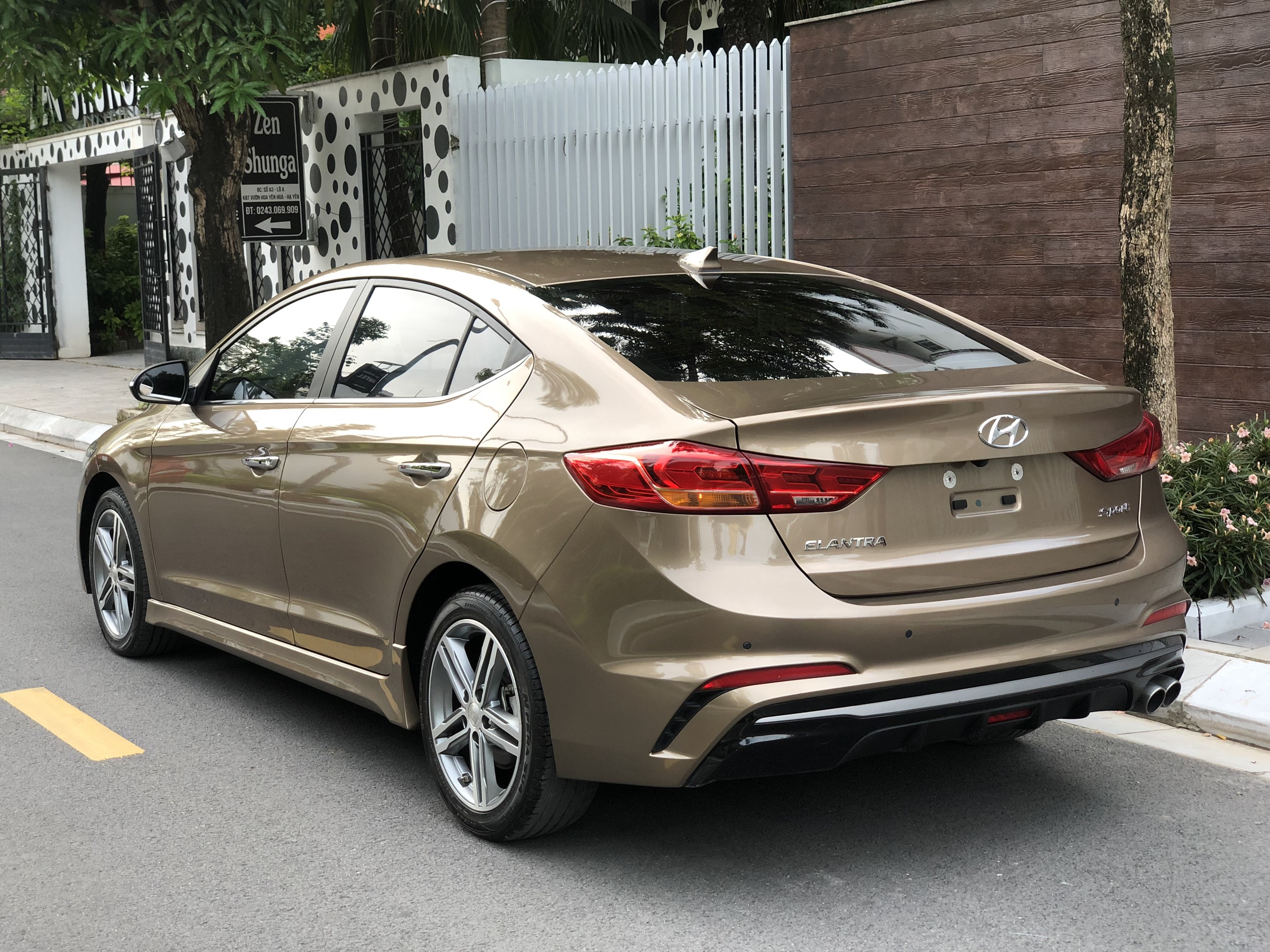 Hyundai Elantra Turbo 2019 - 4