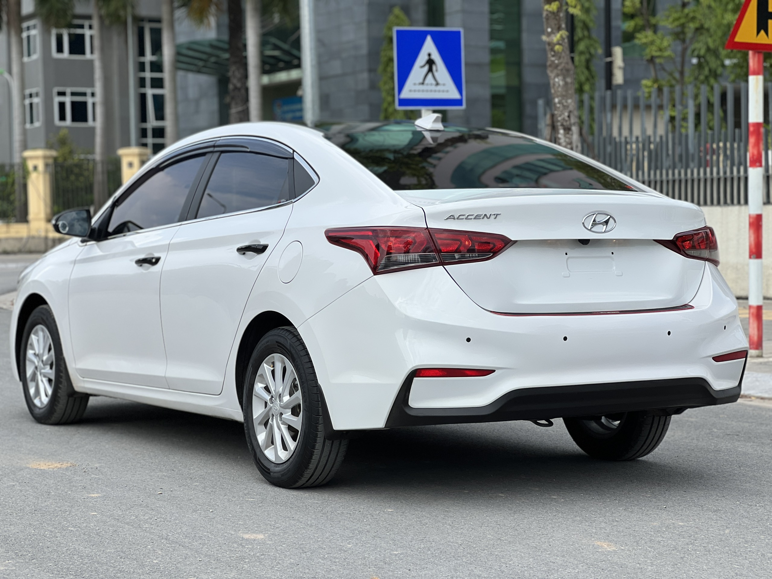 Hyundai Accent MT 2020 - 3