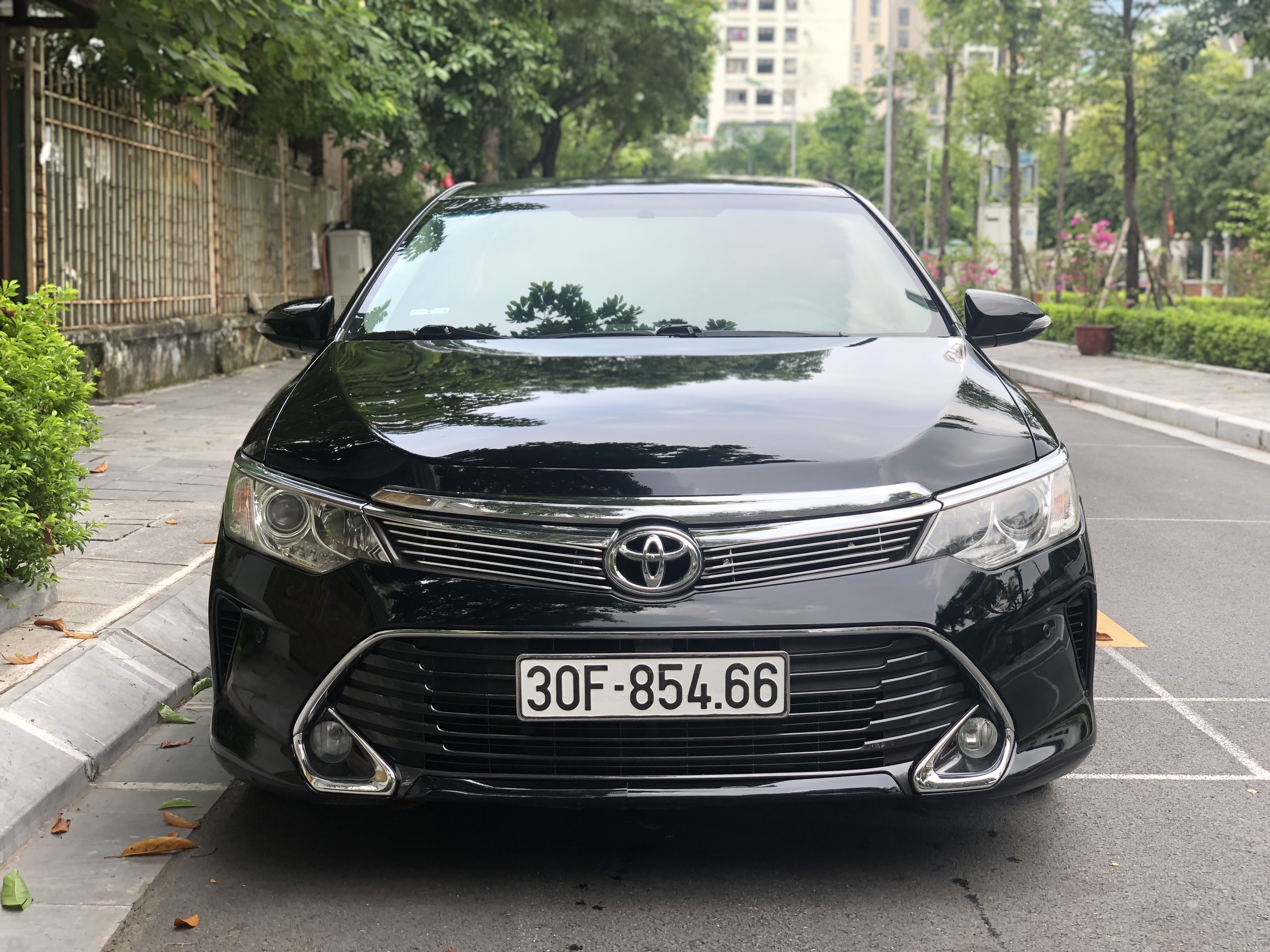 Xe Toyota Camry 2.5Q 2015 - Đen