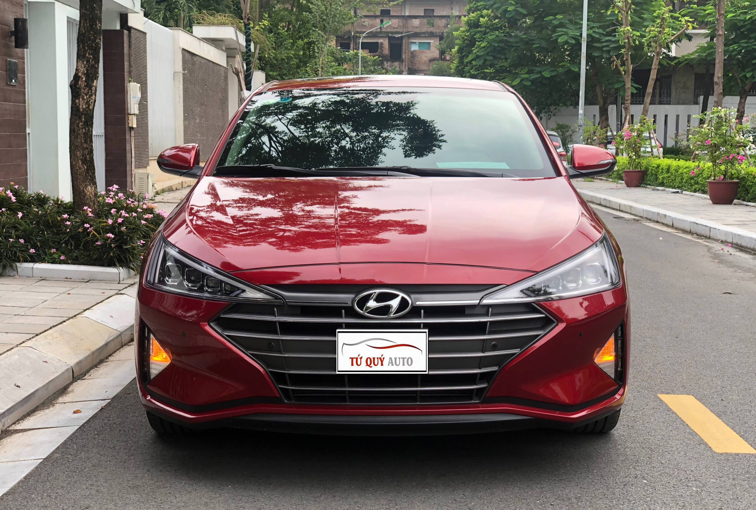 Xe Hyundai Elantra 2.0AT 2021 - Đỏ