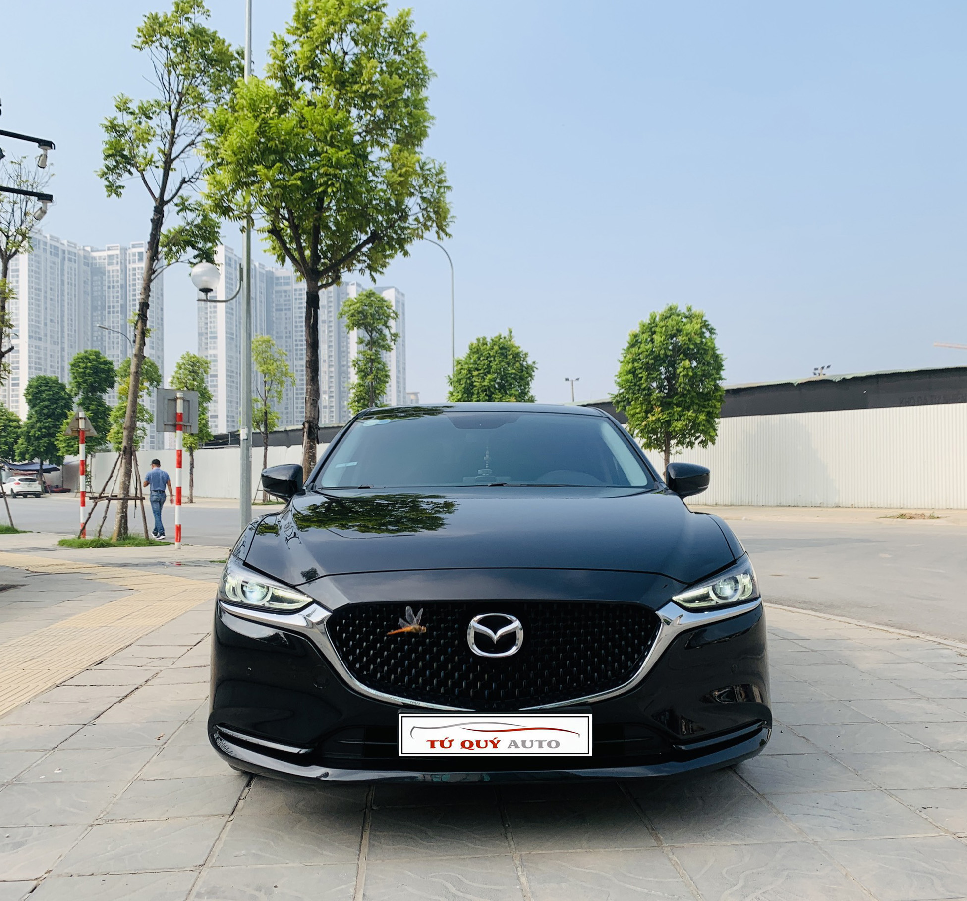 Xe Mazda 6 Luxury 2.0AT 2020 - Đen