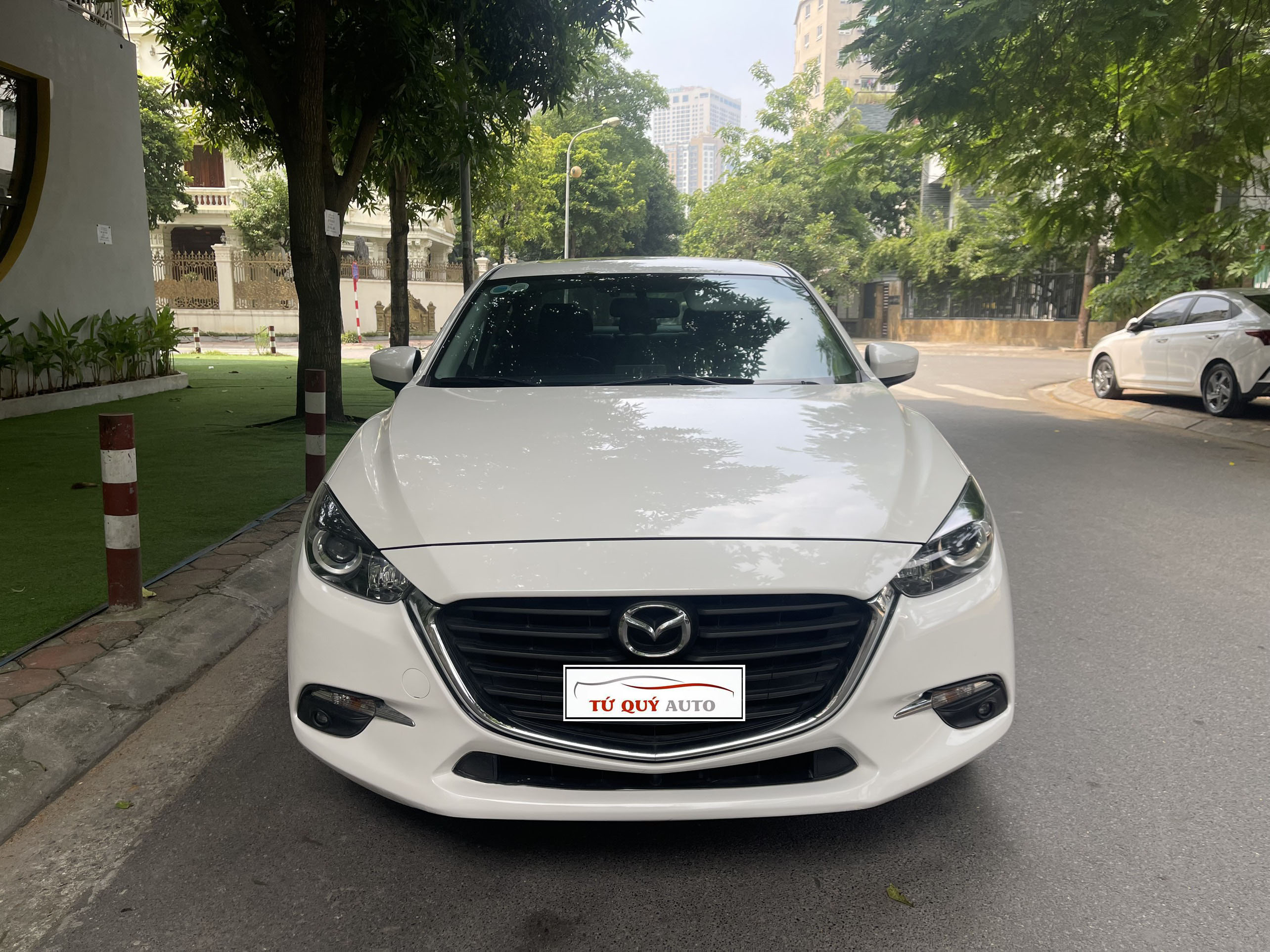 Xe Mazda 3 Facelift 1.5AT 2017 - Trắng