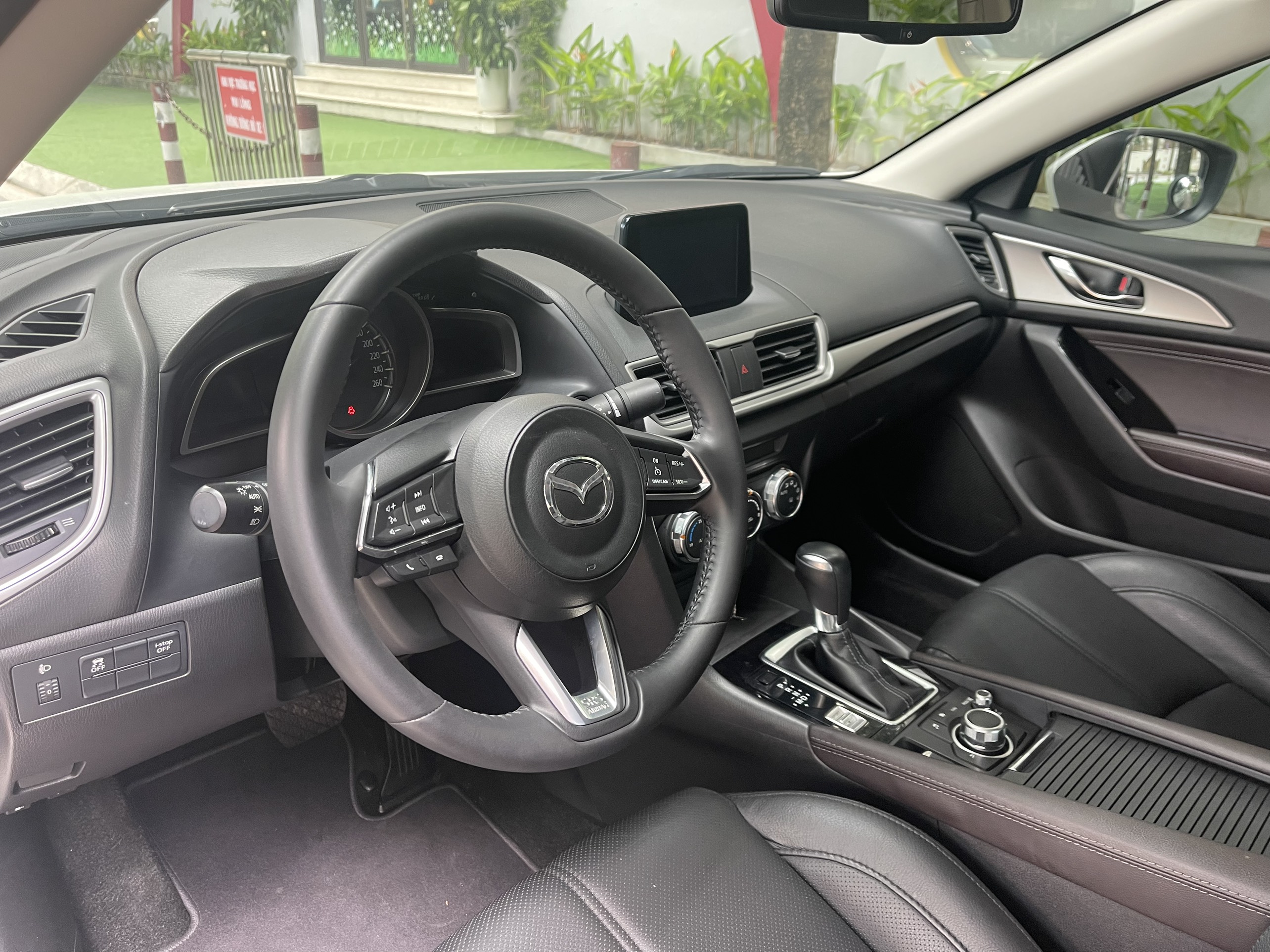 Mazda 3 Sedan FL 2017 - 10