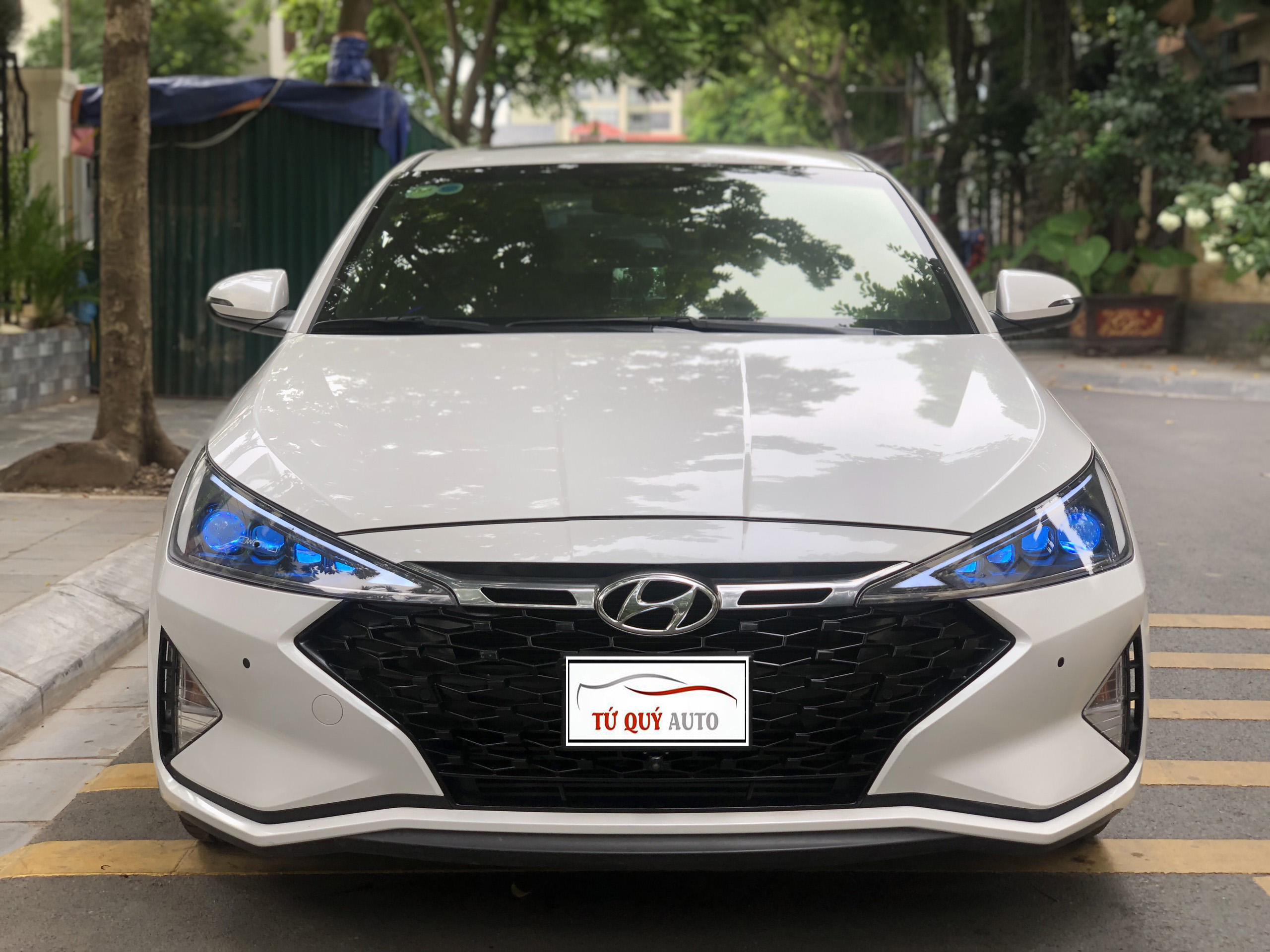 Xe Hyundai Elantra Turbo 1.6AT 2020 - Trắng