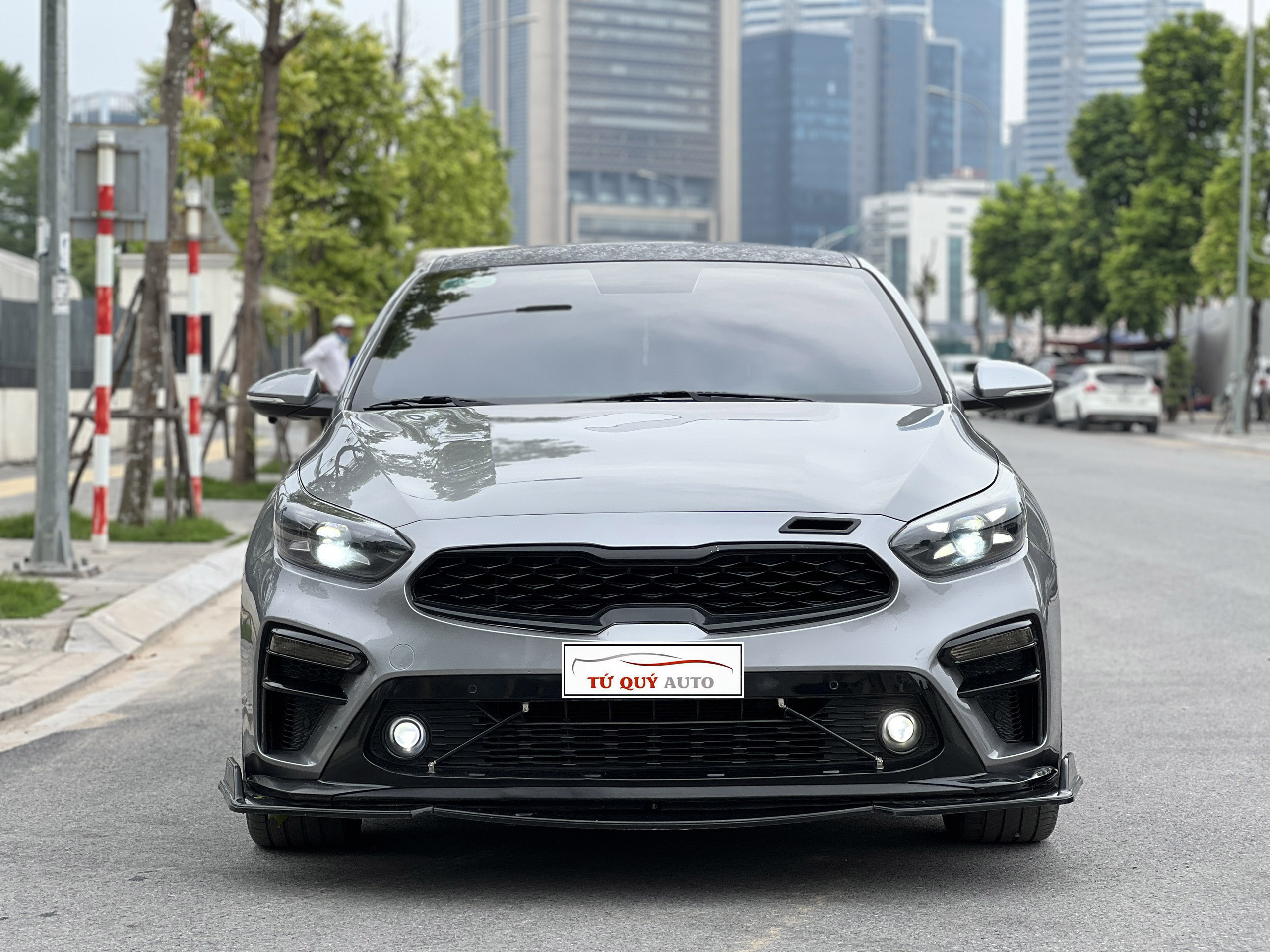 Xe Kia Cerato Premium 2.0AT 2019 - Xám