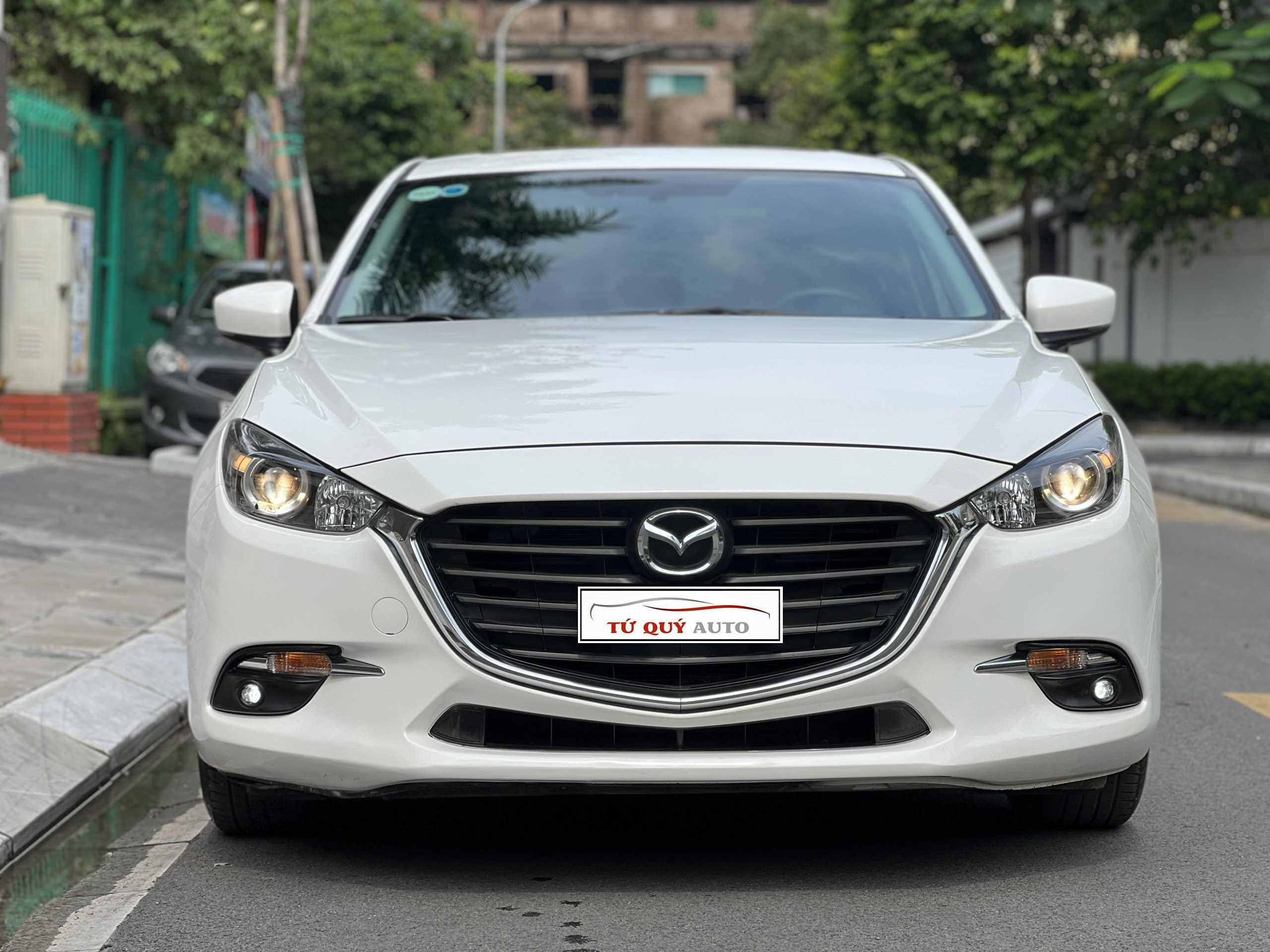 Xe Mazda 3 Sedan 1.5AT 2018 - Trắng