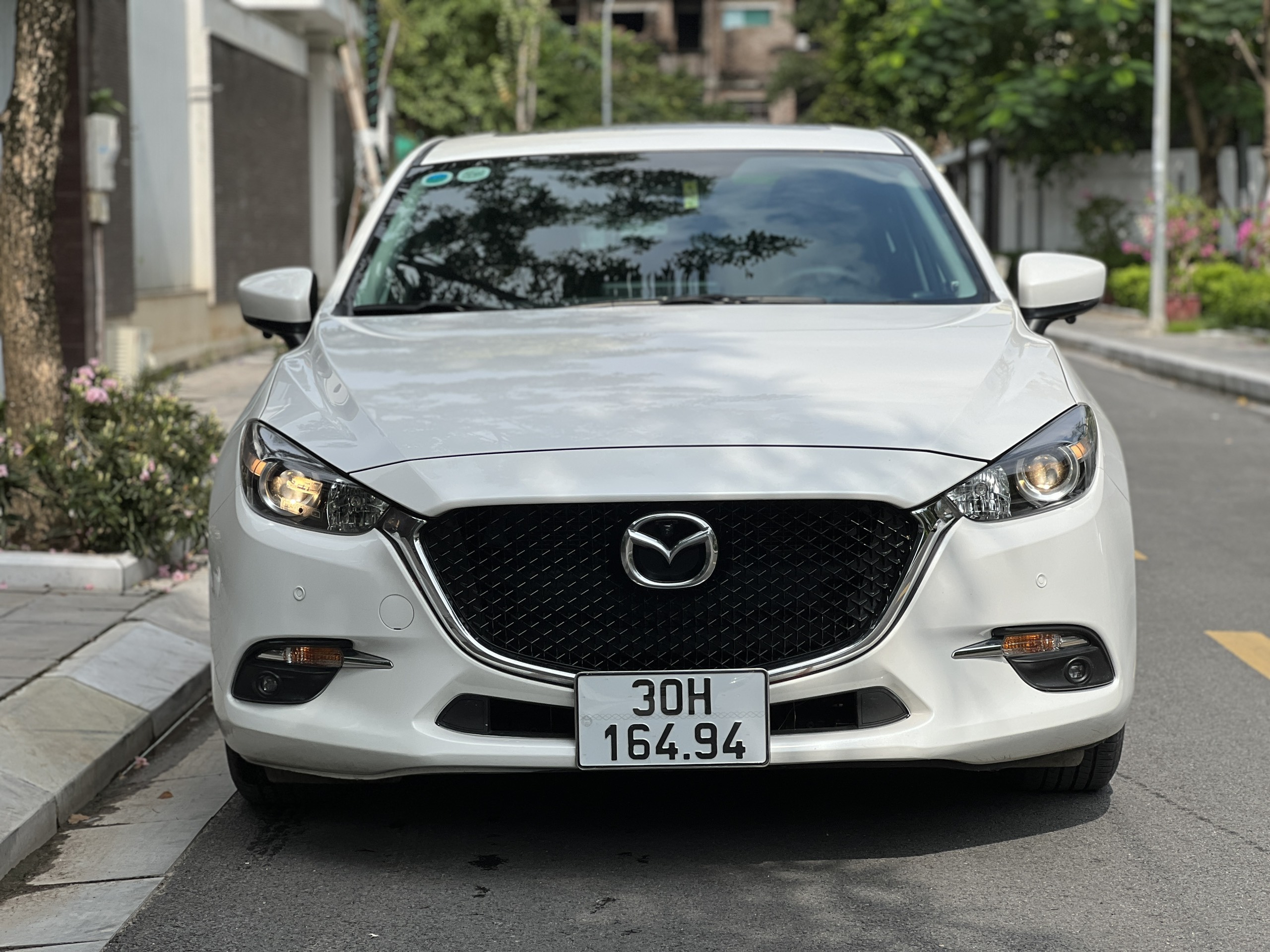 Xe Mazda 3 Sedan 1.5AT 2019 - Trắng