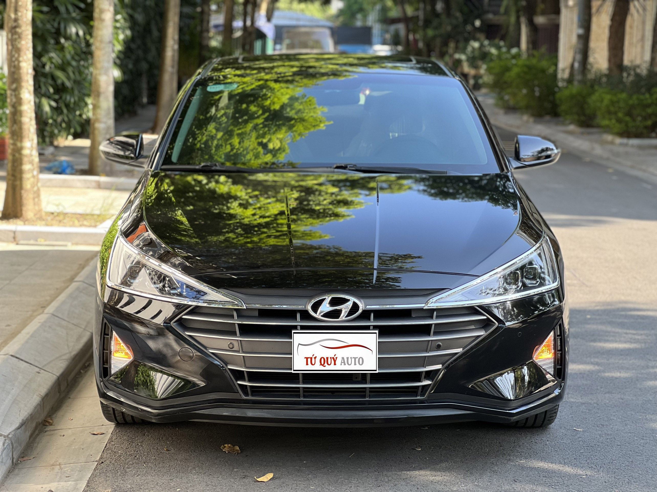 Xe Hyundai Elantra 2.0AT 2020 - Đen