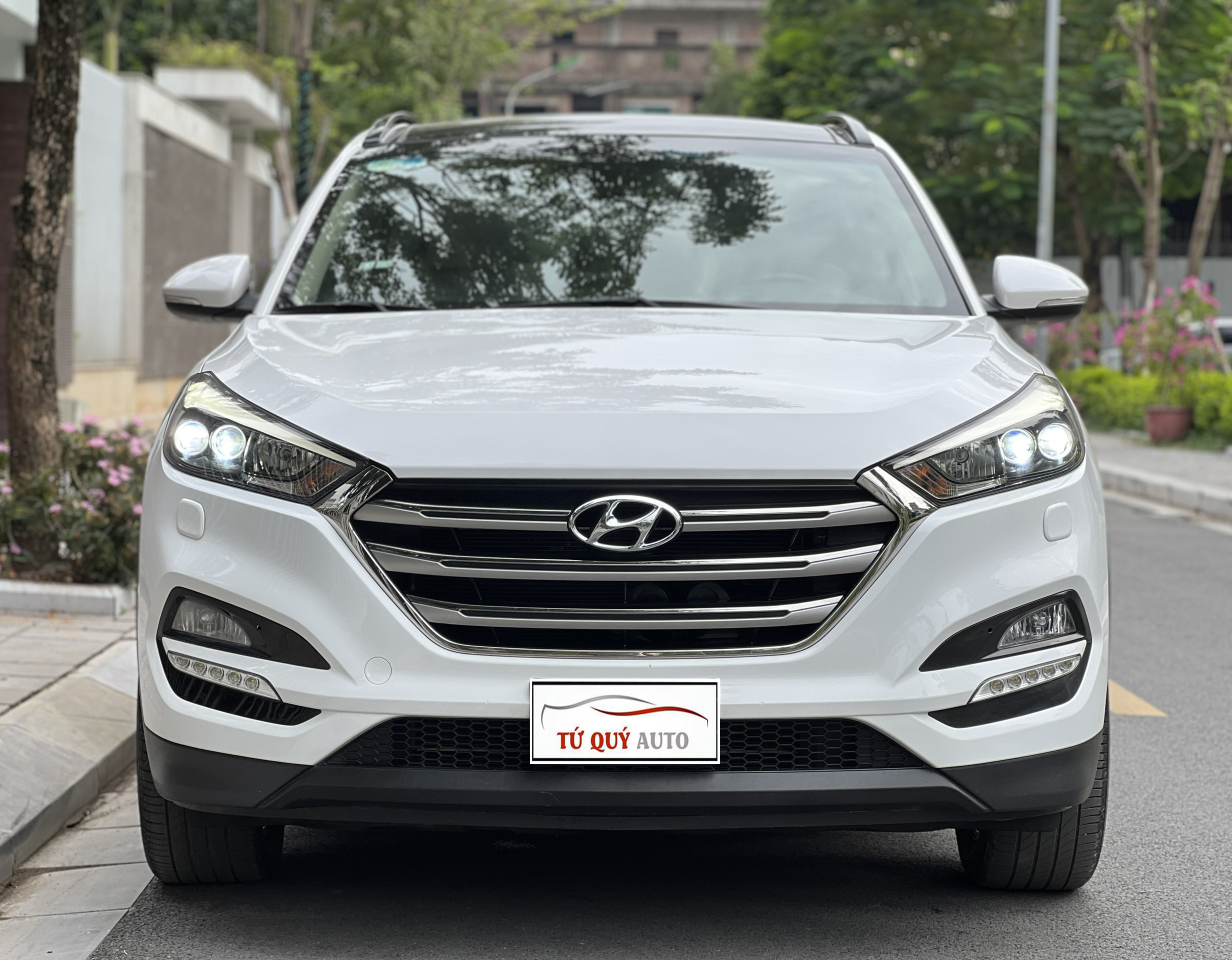 Xe Hyundai Tucson 2.0ATH 2017 - Trắng