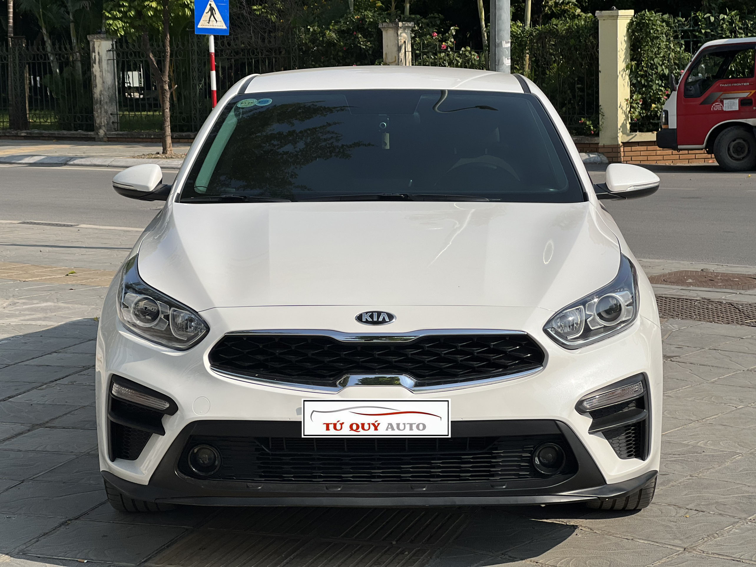 Xe Kia Cerato 1.6 AT Deluxe 2021 - Trắng