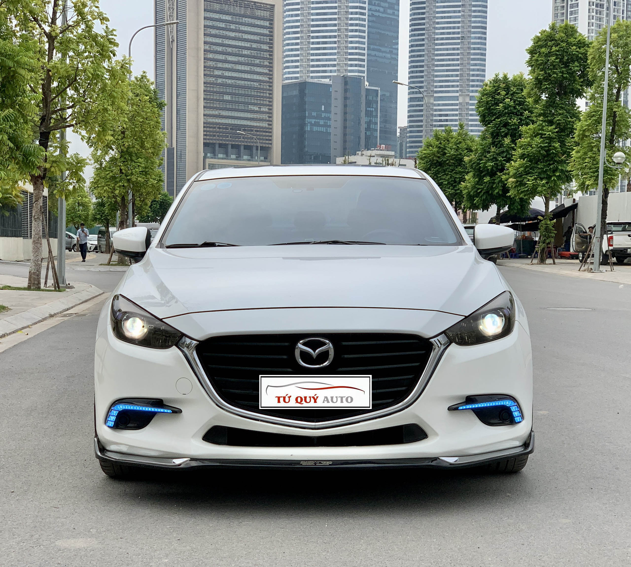 Xe Mazda 3 Sedan 1.5AT 2018 - Trắng