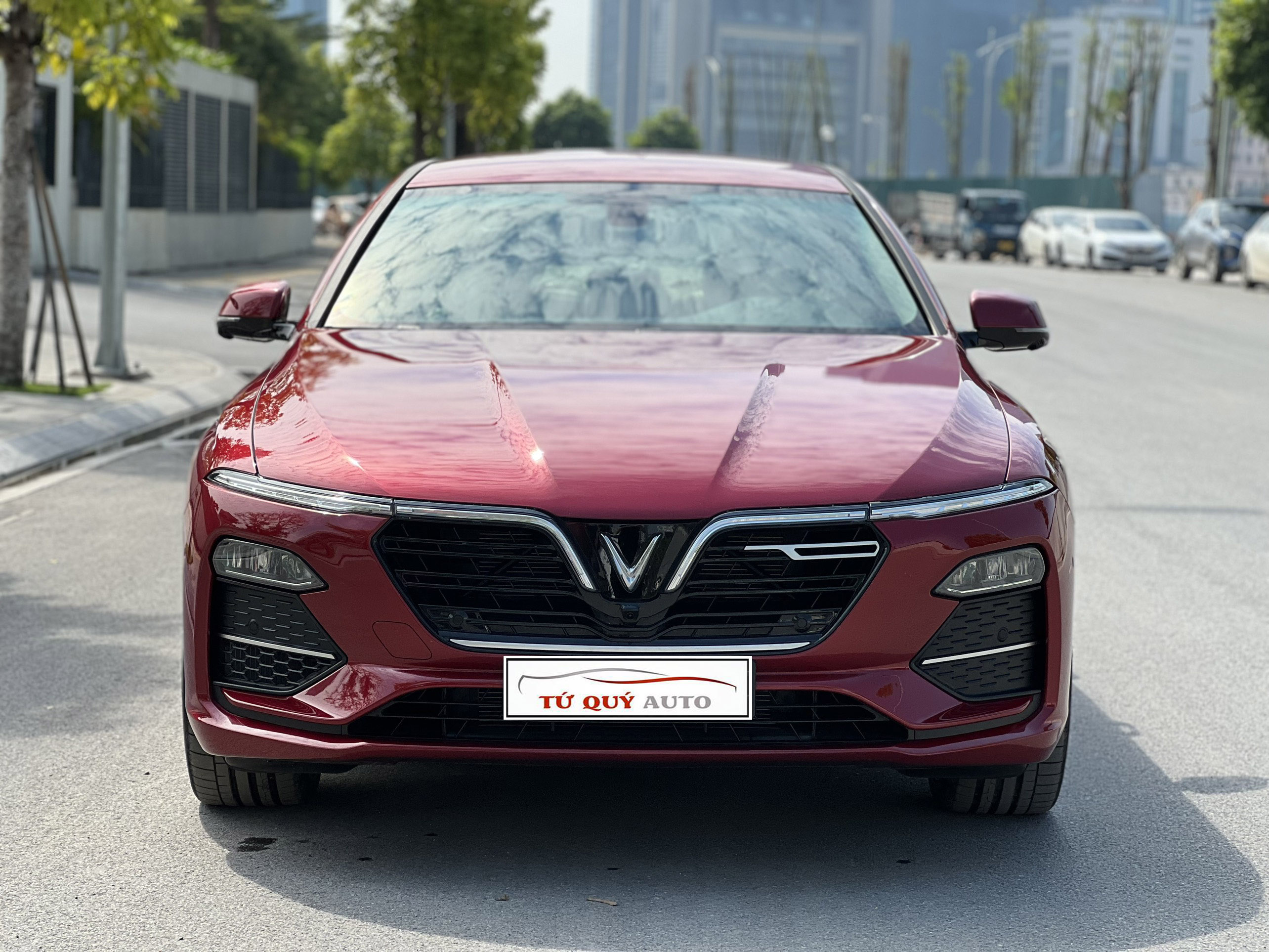 Xe VinFast Lux A 2.0 Premium 2022 - Đỏ