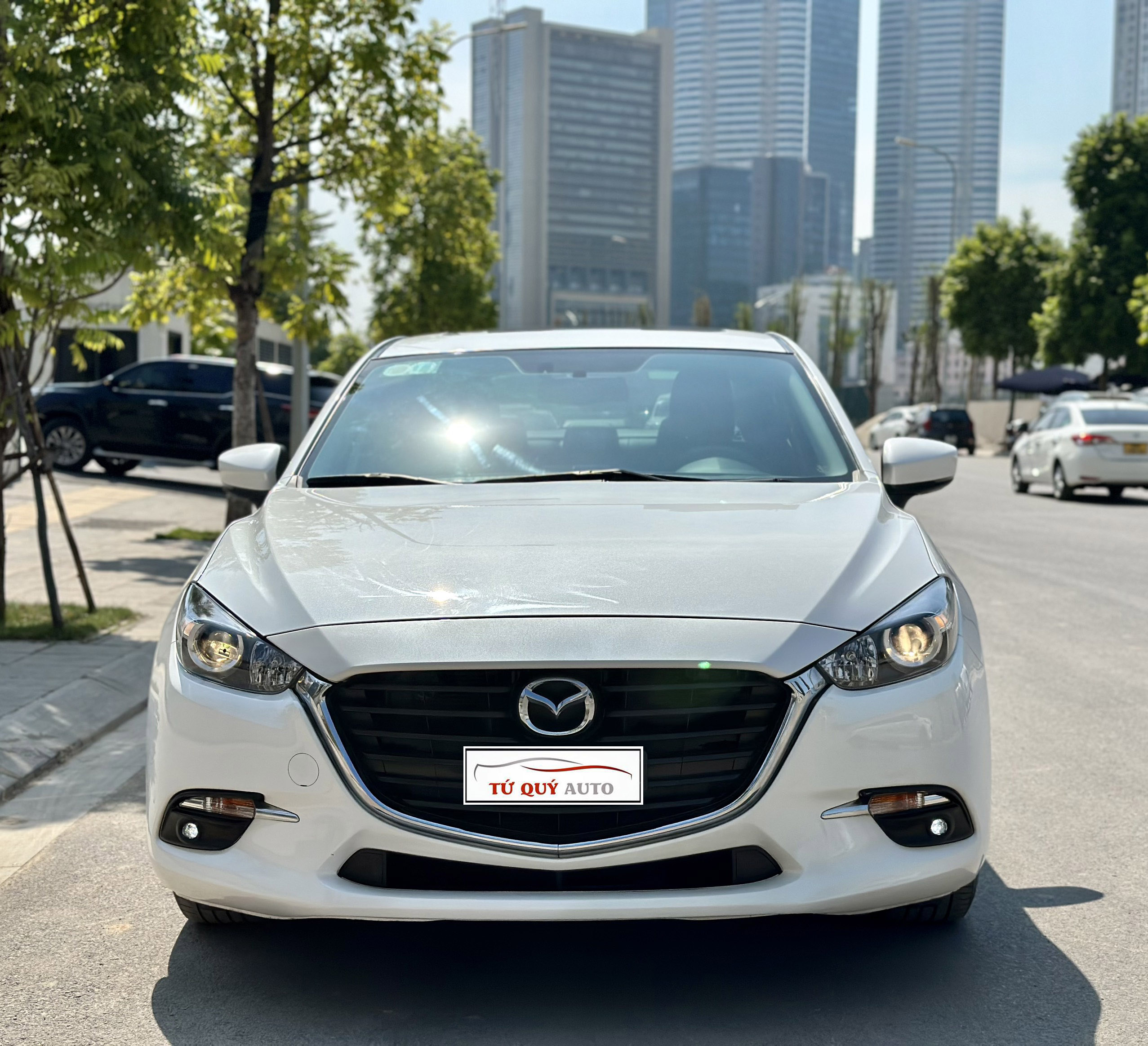 Xe Mazda 3 Sedan 1.5AT 2019 - Trắng