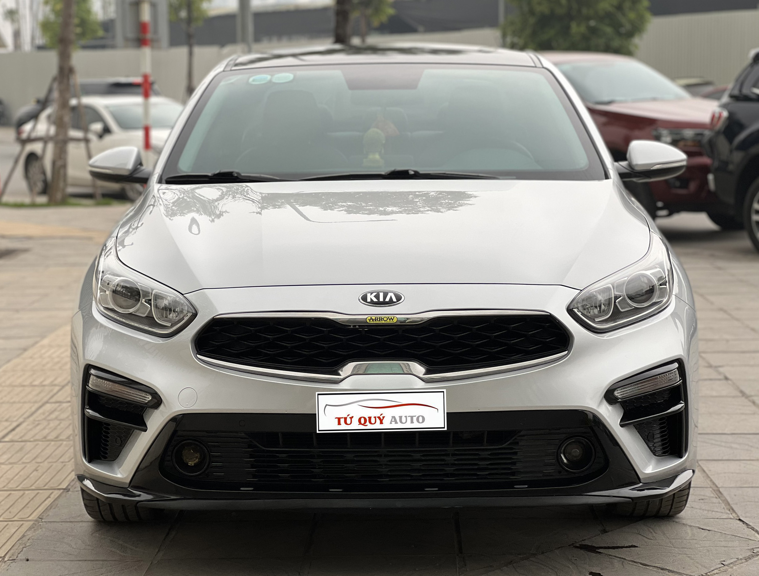 Xe Kia Cerato Luxury 1.6AT 2019 - Bạc