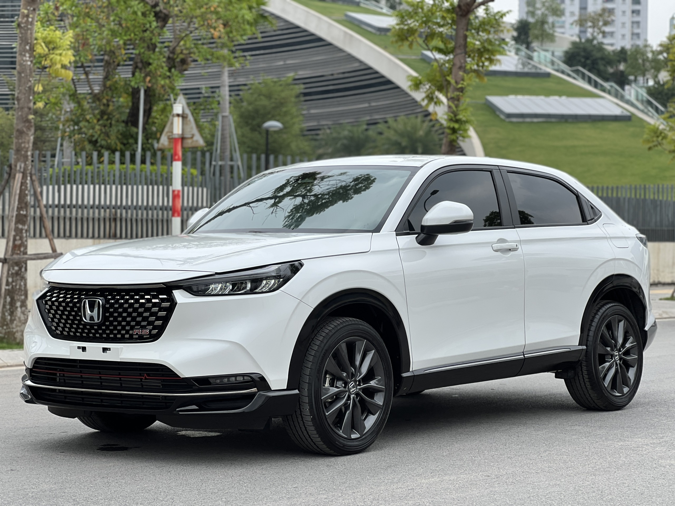 Xe Honda HRV RS 1.5AT 2022 - Trắng